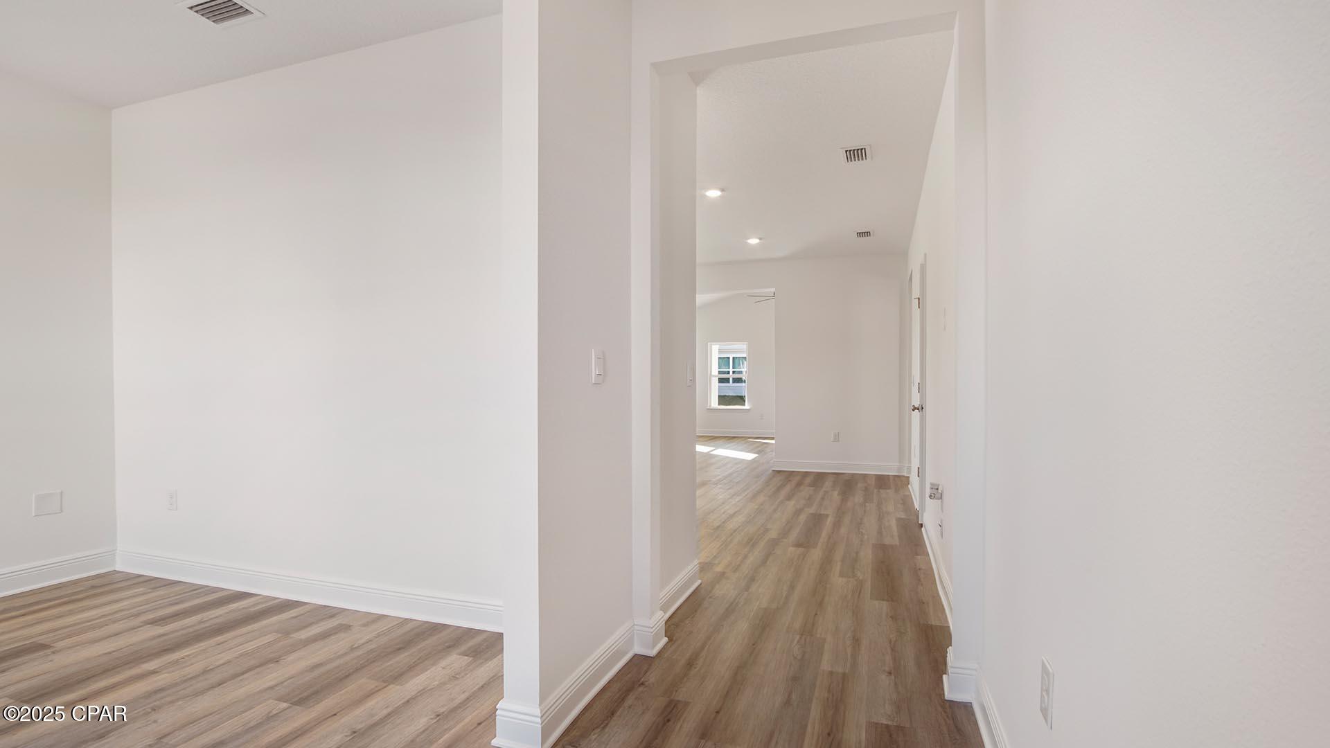 Image 4 For 450 Wolcott Way Way