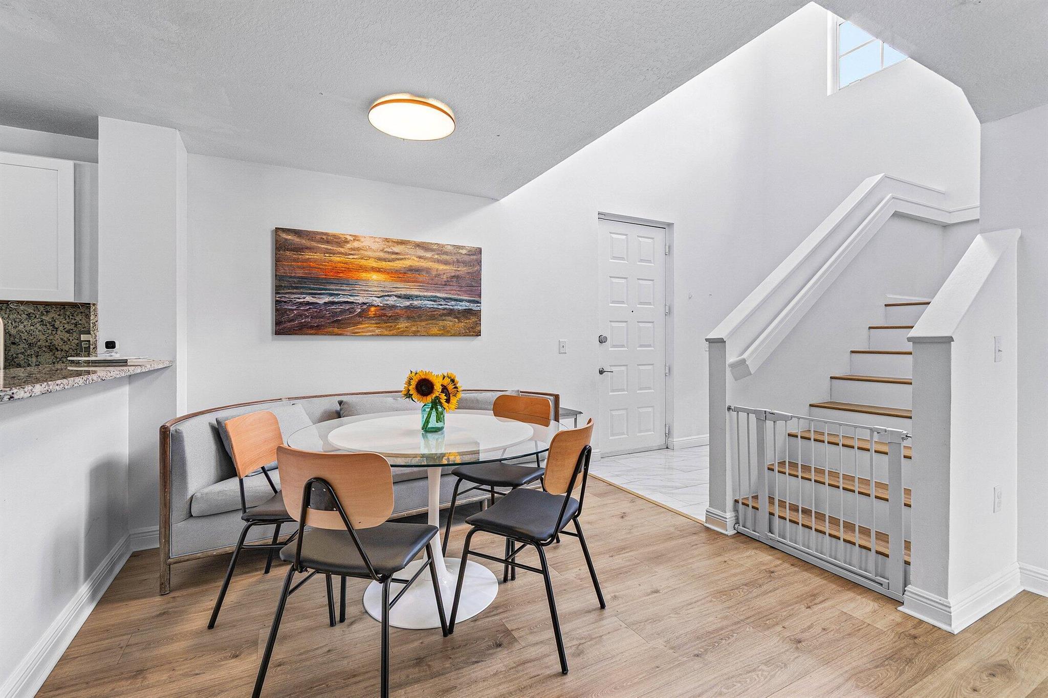 Image to showcase the property located at 1136 Town Center Drive 25