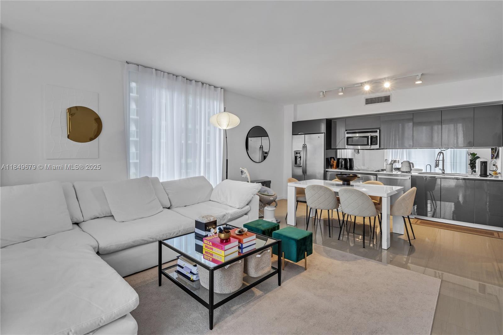 Apartamento à Venda em Miami, FL