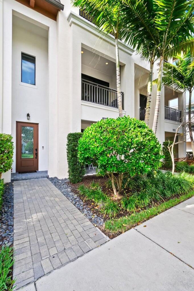 Image to showcase the property located at 4083 Faraday Way