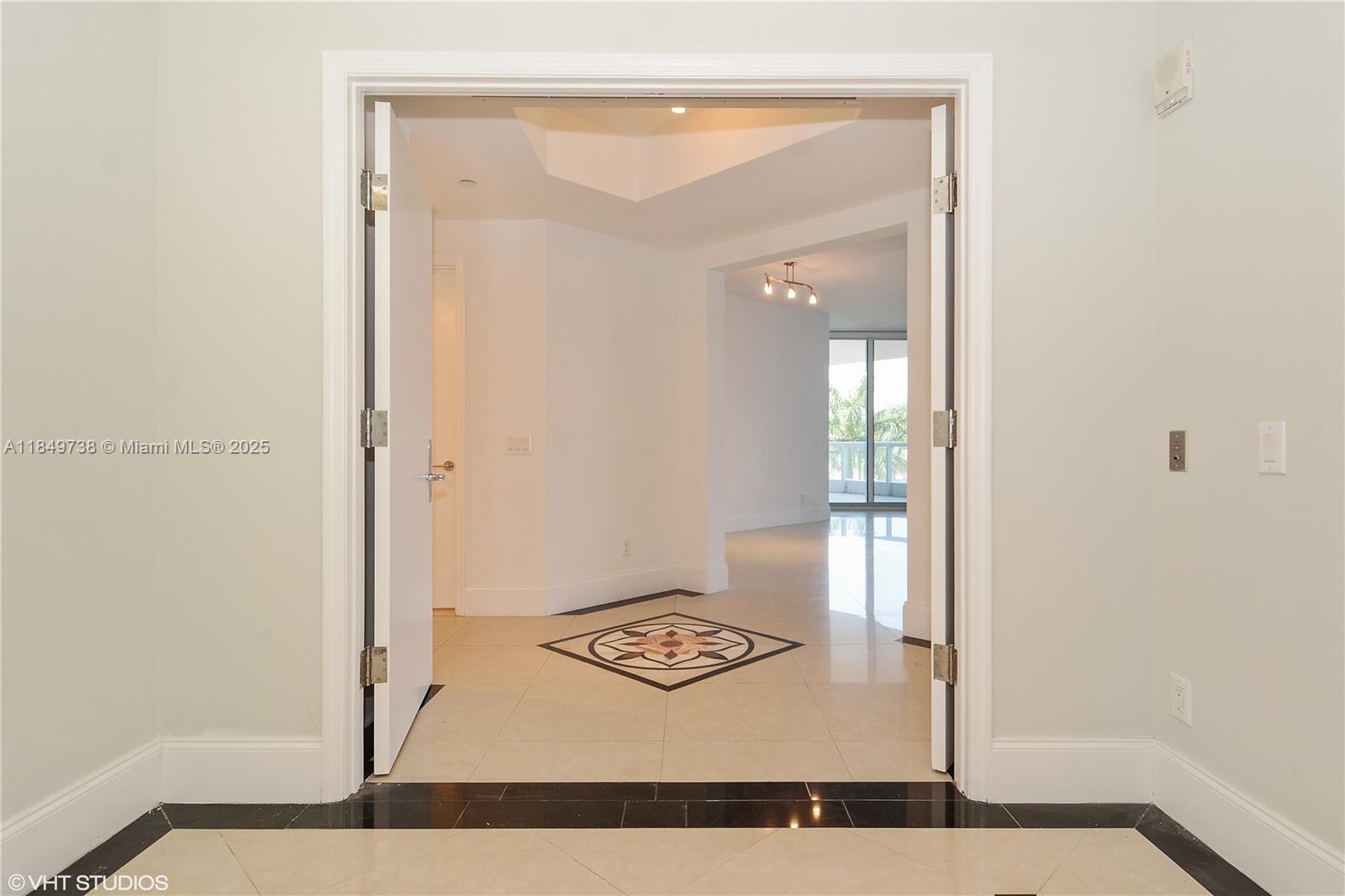 Property photo # 0