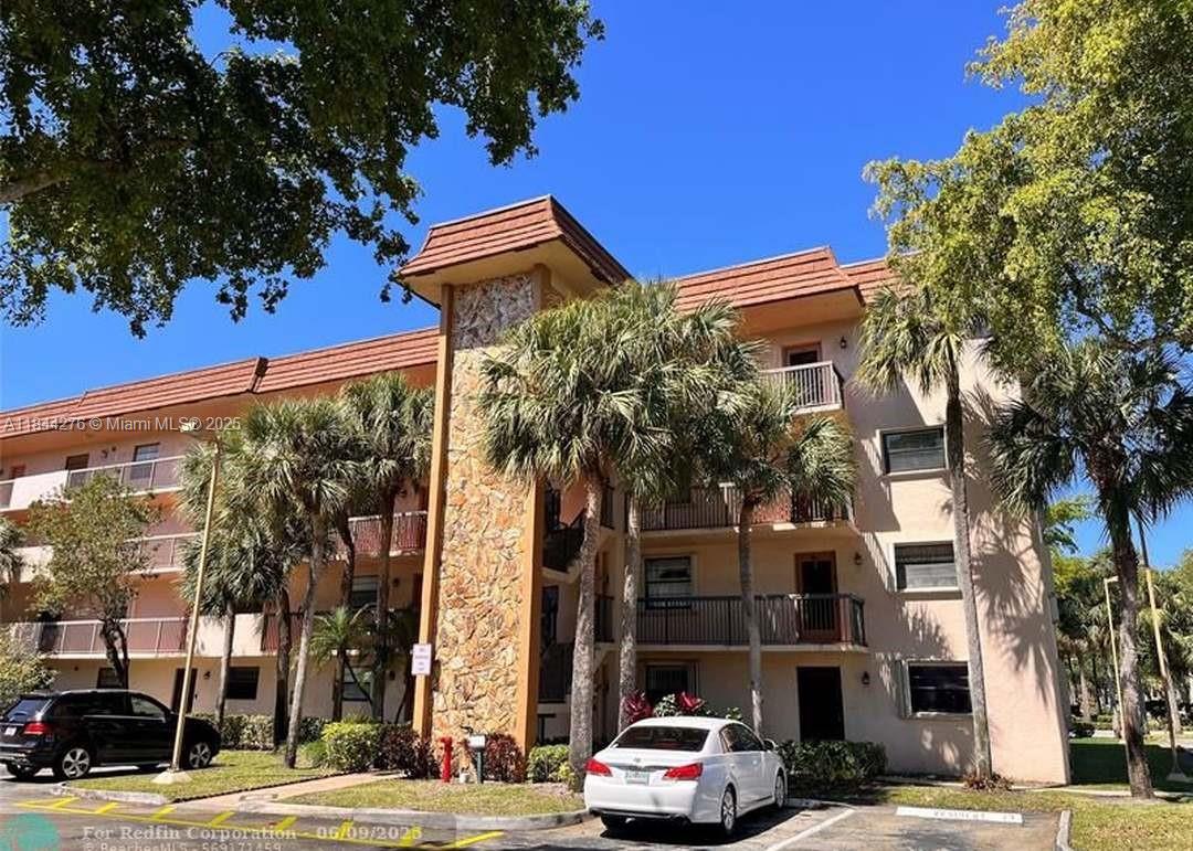 Lakes Of Carriage Hills