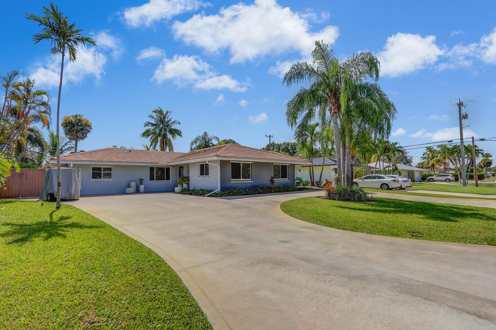 Image to showcase the property located at 10046 Dahlia Avenue