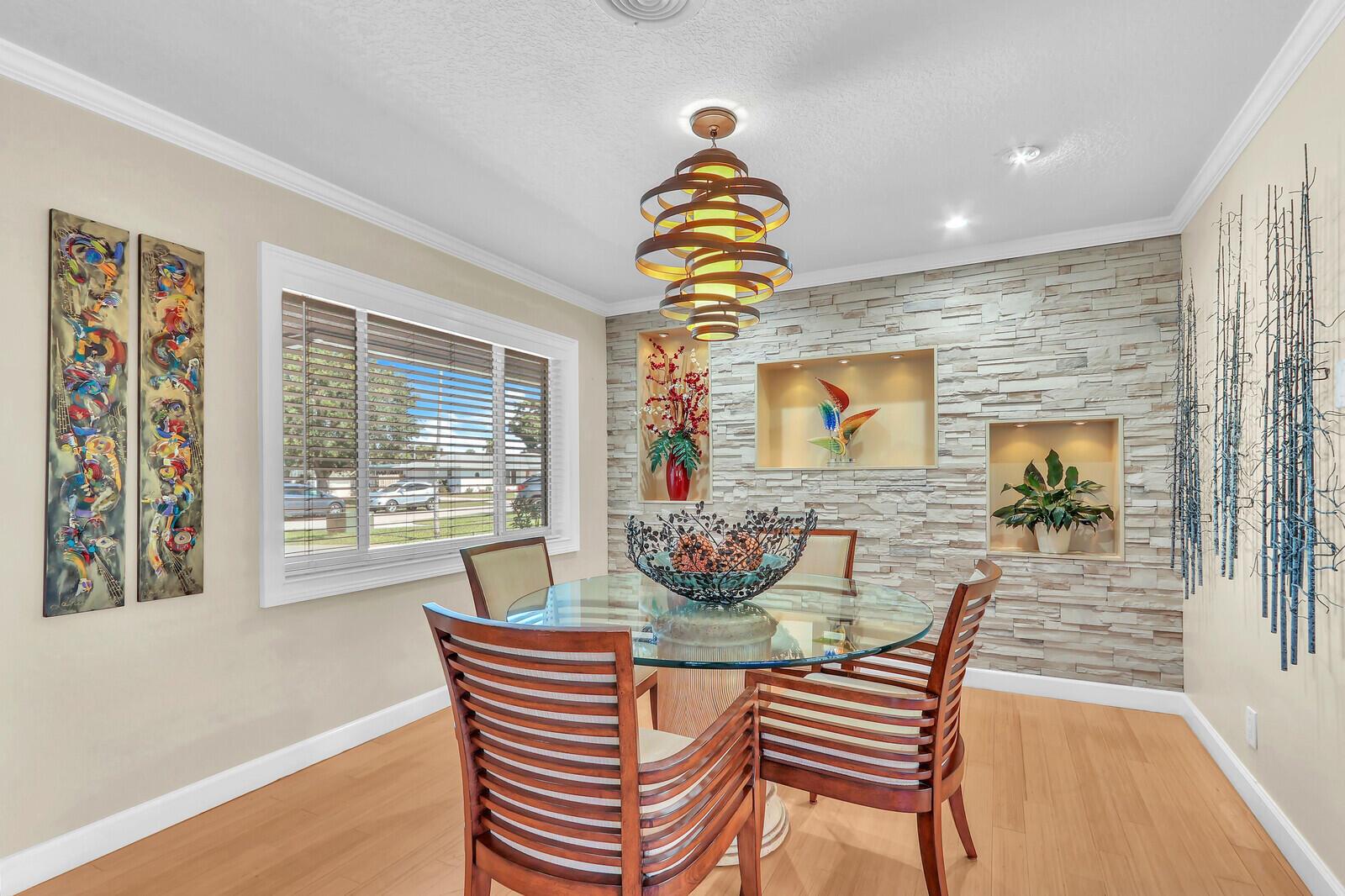 Image to showcase the property located at 10046 Dahlia Avenue
