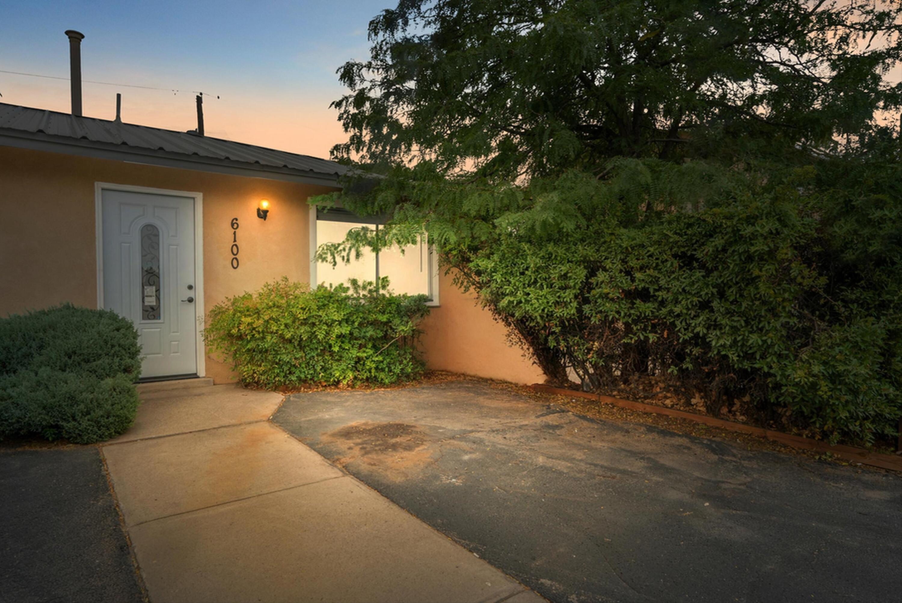 Welcome home to this beautifully renovated 2-bedroom, 1-bath townhome in a peaceful North Valley community. With almost 800 sq ft of thoughtfully updated space, you'll enjoy new flooring, a modern kitchen with stainless steel appliances, and a stylish bathroom. The quiet neighborhood offers assigned parking and easy access to walking trails, shops, and commuter routes. Perfect for first-time buyers or anyone looking for low-maintenance living in a great location.