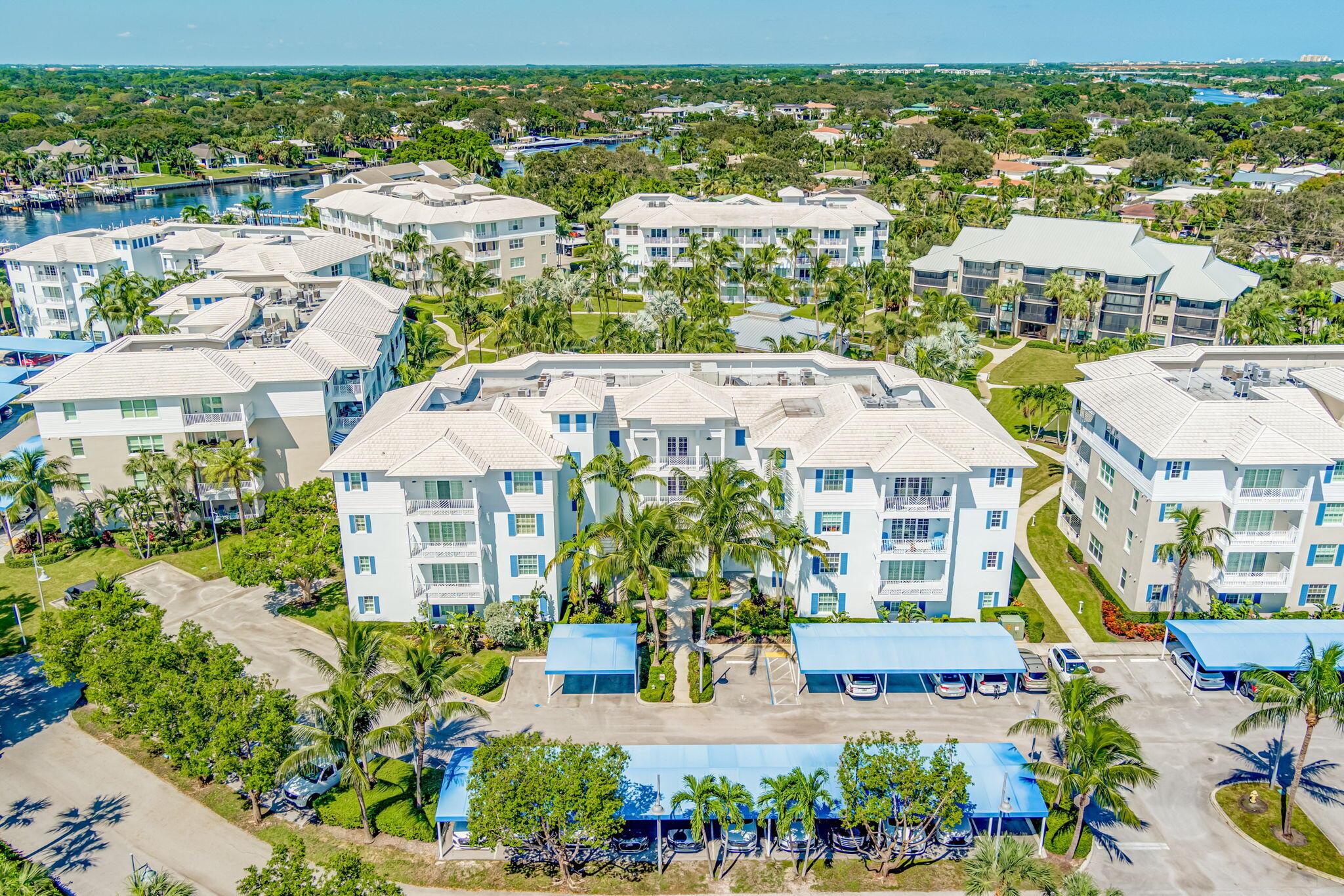 Showcase Image of listing 914 Bay Colony Drive S