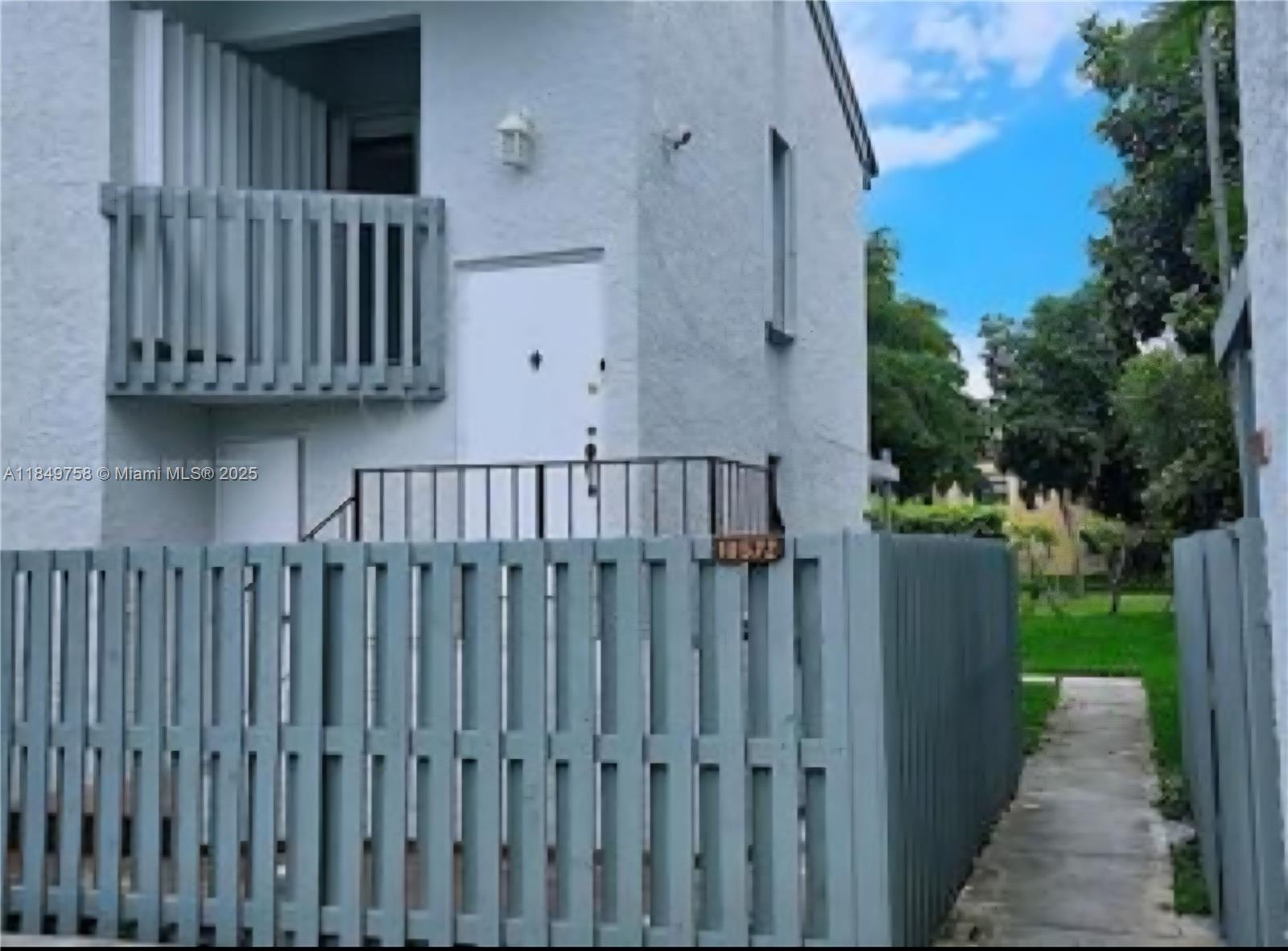 Property photo # 0