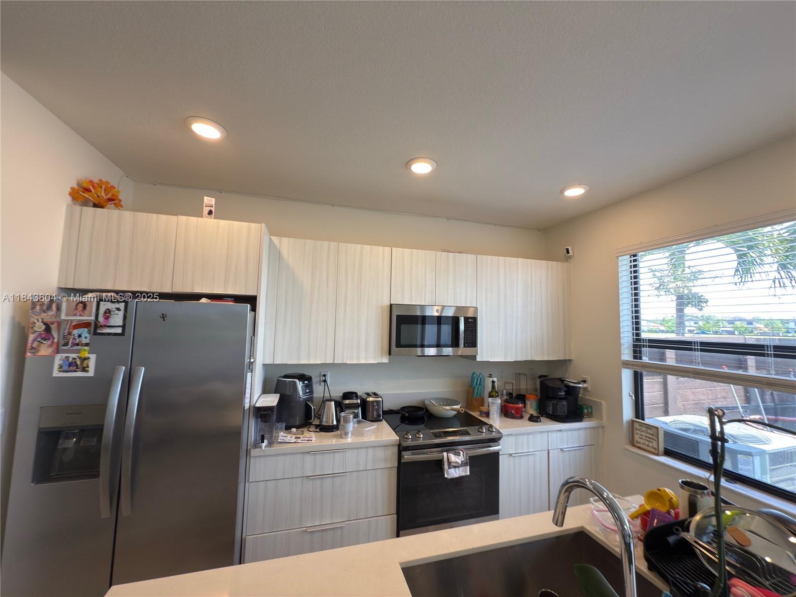 Property photo # 2