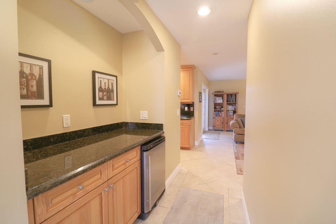 Image to showcase the property located at 73 Pinehill Trail W