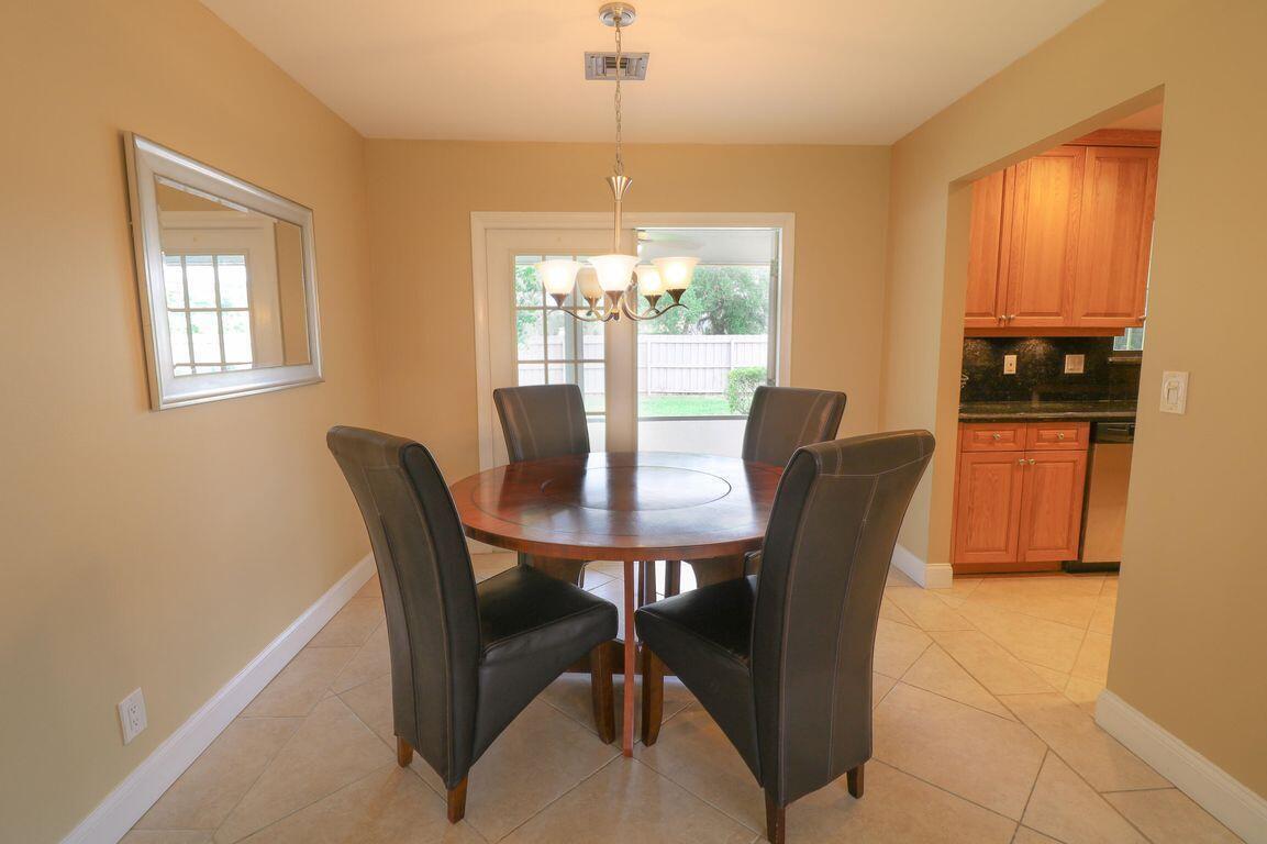 Image to showcase the property located at 73 Pinehill Trail W