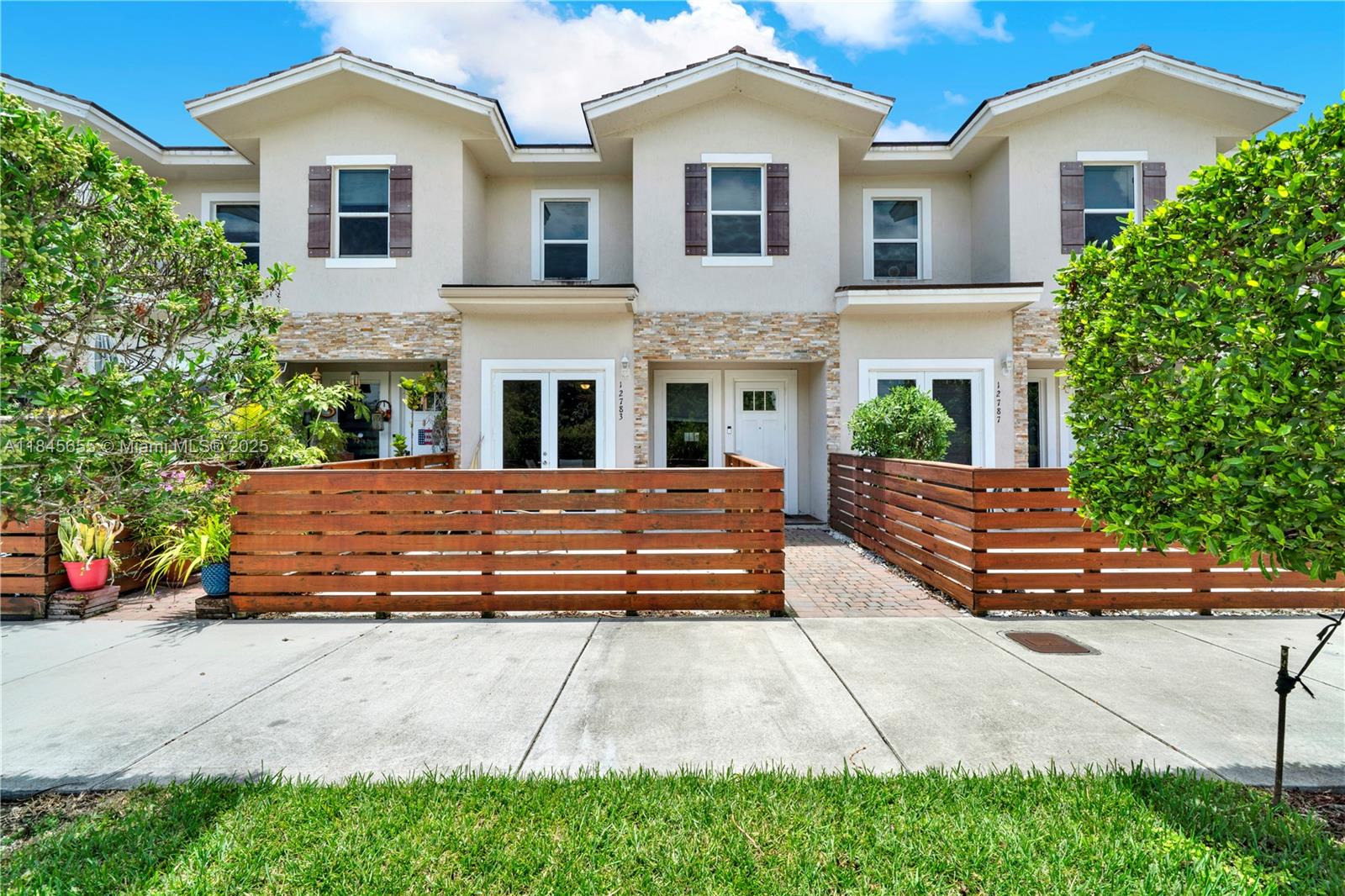 Property photo # 0