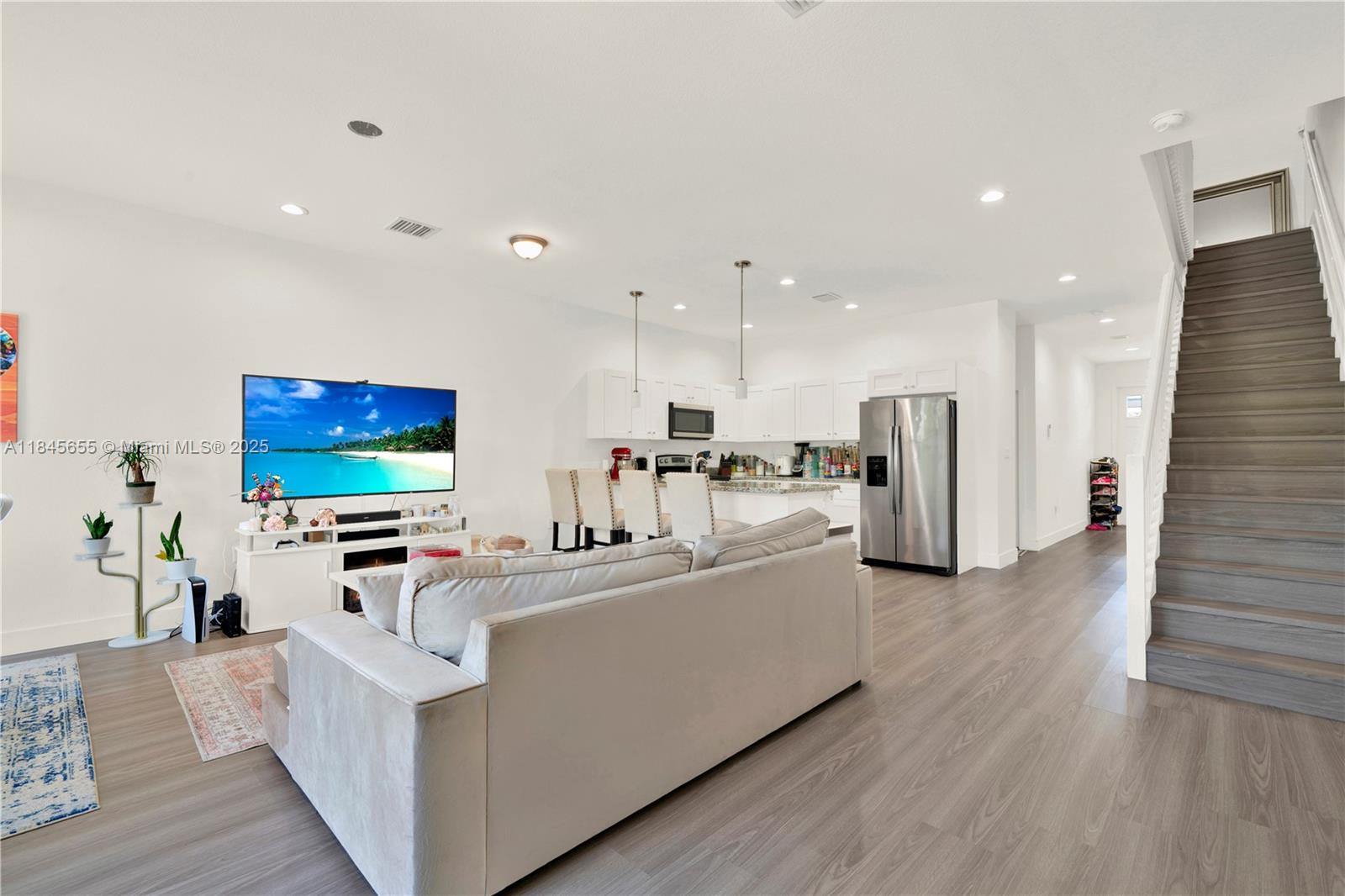 Property photo # 7