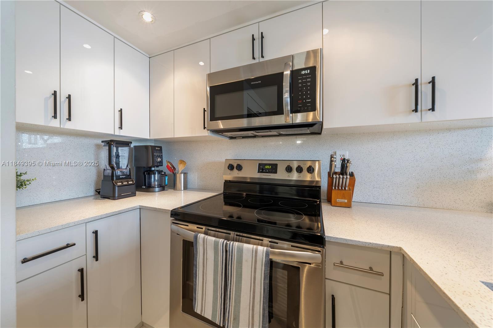 Property photo # 6