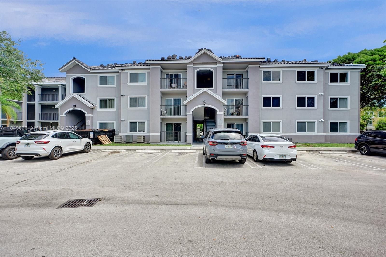 Property photo # 2
