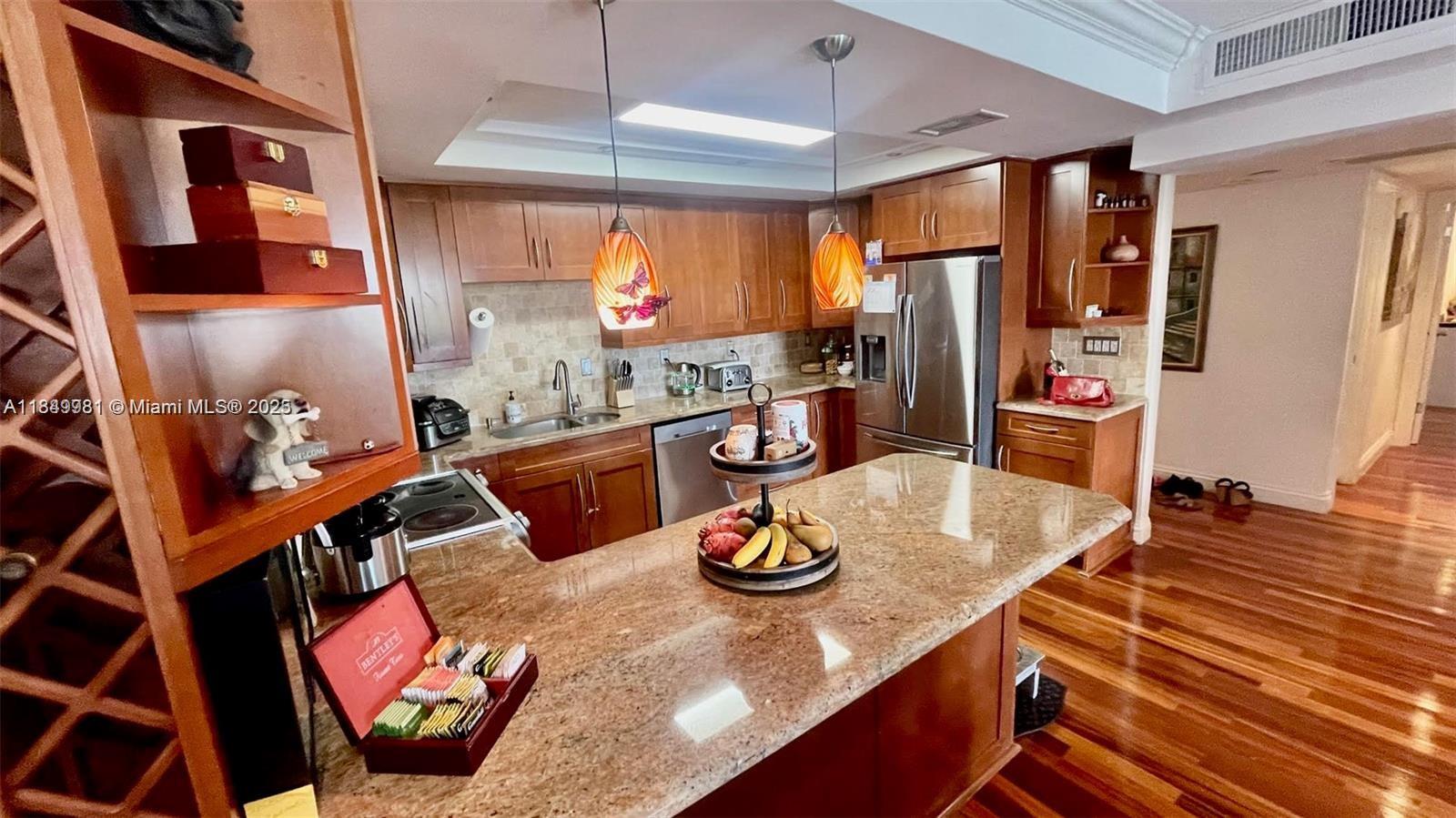 Property photo # 9