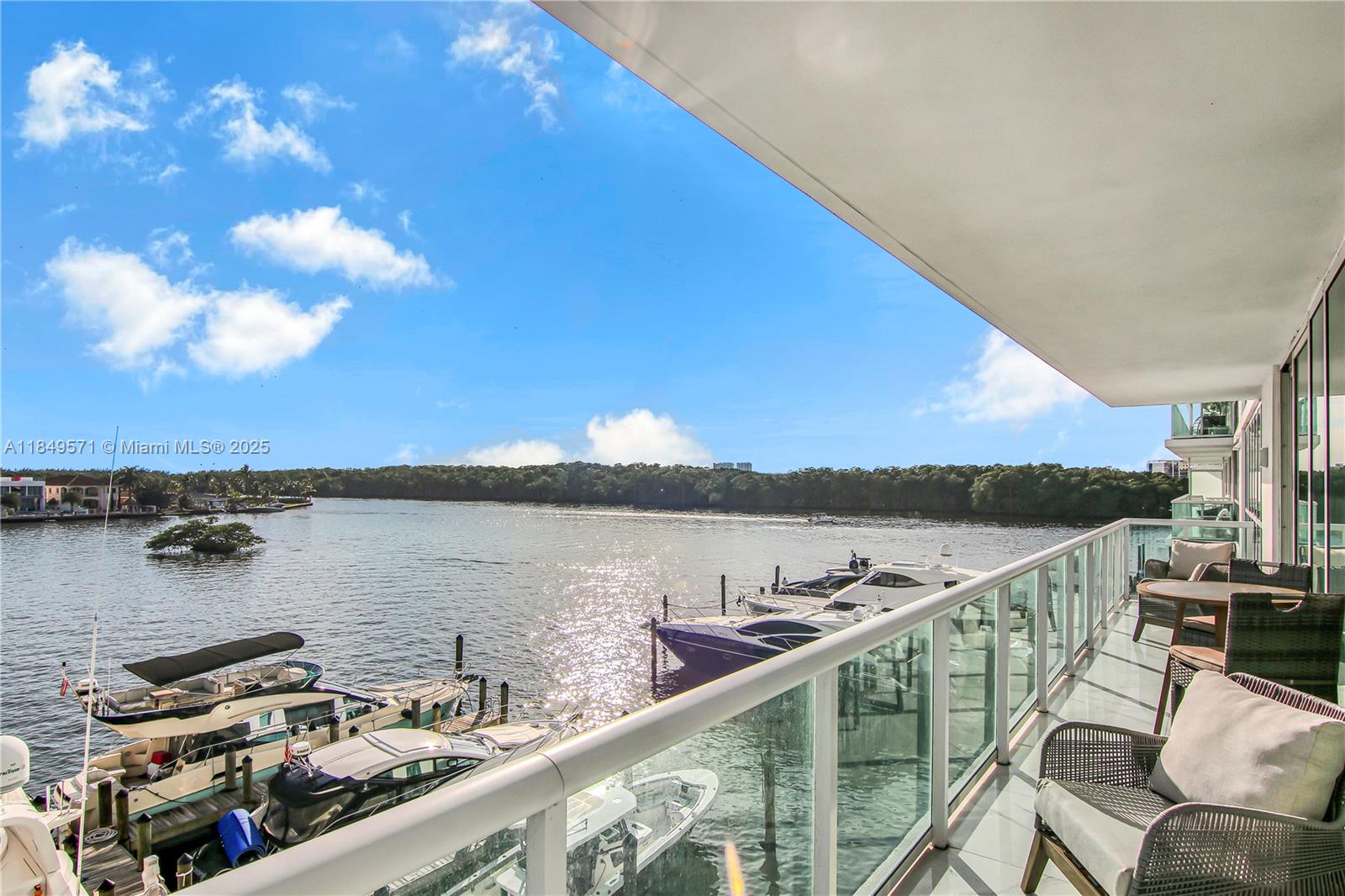 Apartamento en Venta en Sunny Isles Beach, FL