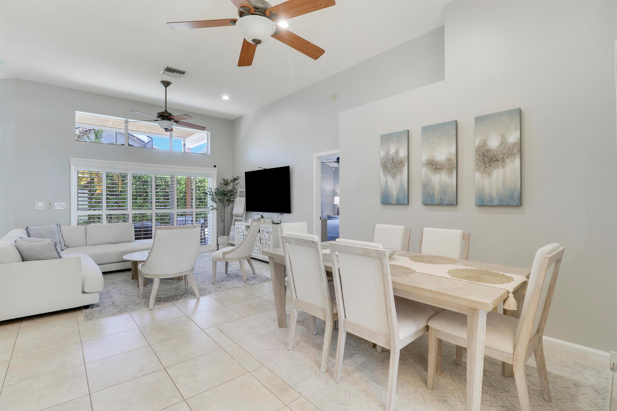 Image to showcase the property located at 6111 Mullin Street