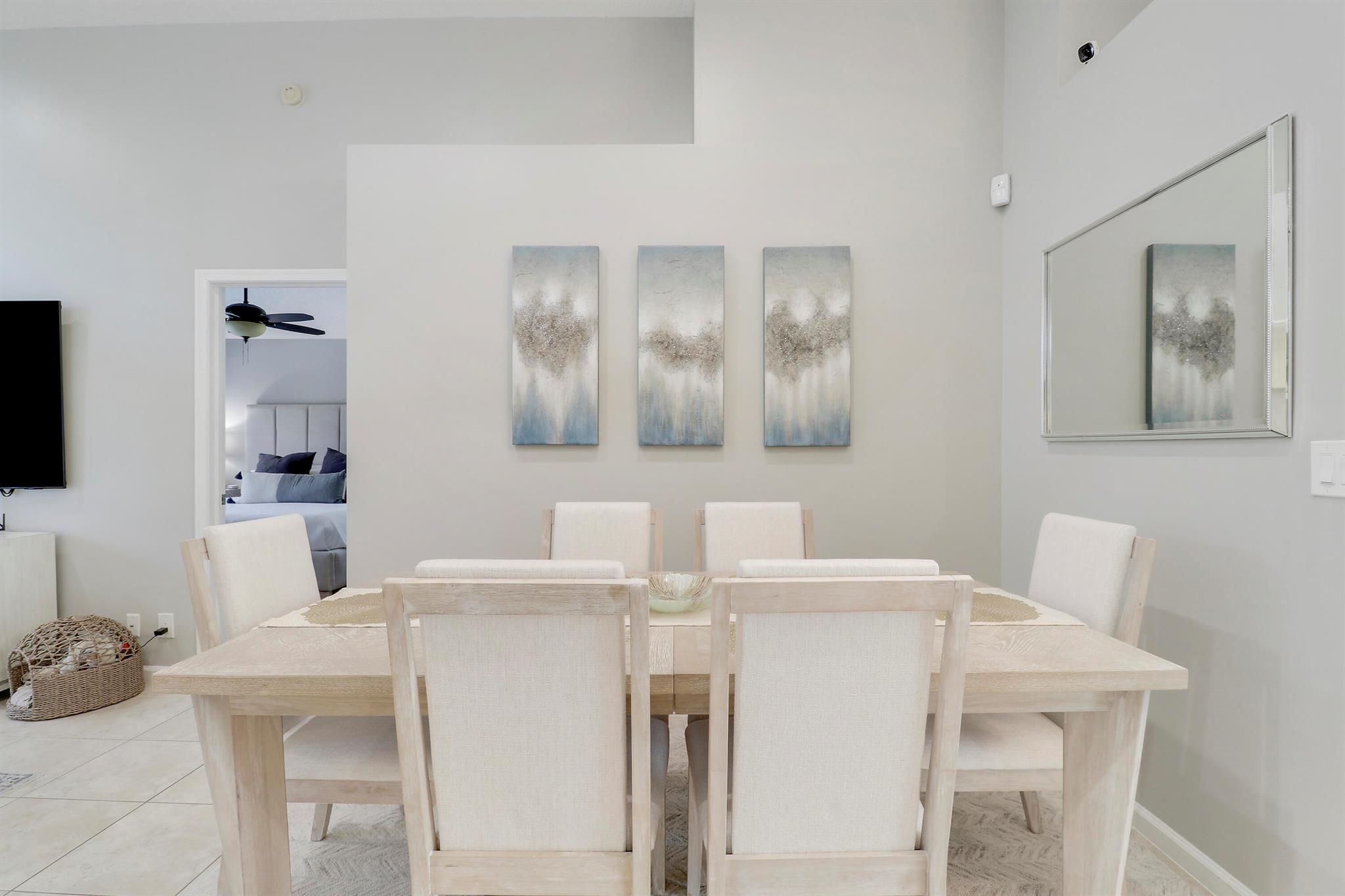 Image to showcase the property located at 6111 Mullin Street