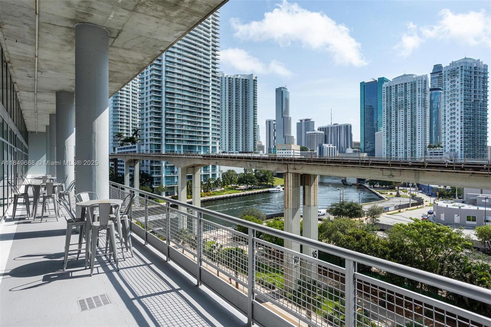 690 SW 1st Ct #1005, Miami FL 33130