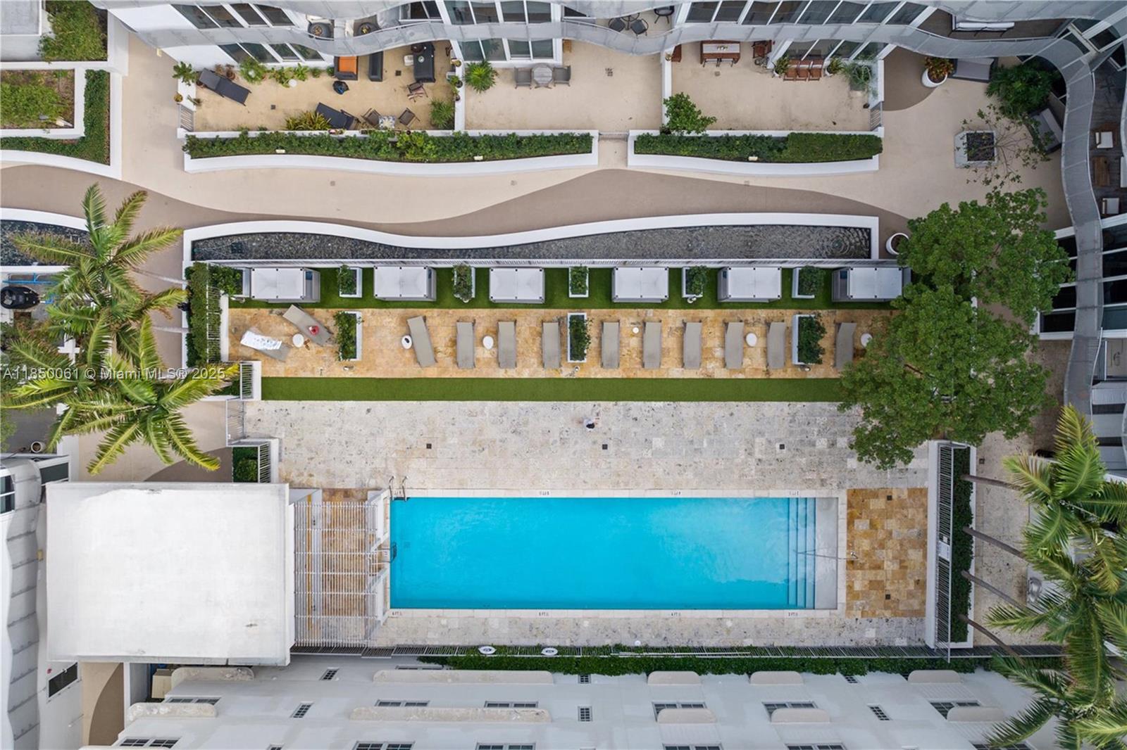 2155 Washington Ct #207, Miami Beach FL 33139