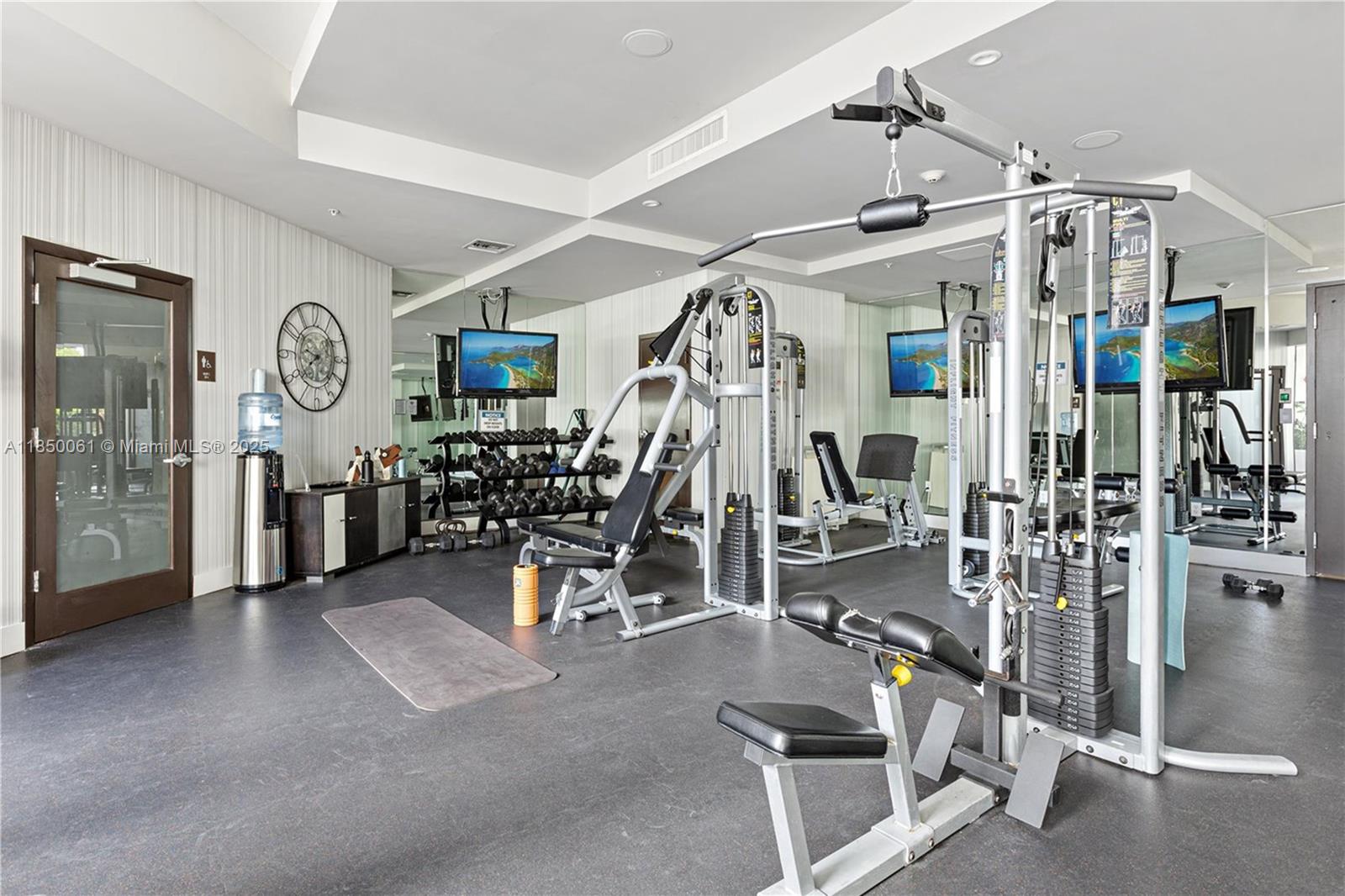 2155 Washington Ct #207, Miami Beach FL 33139