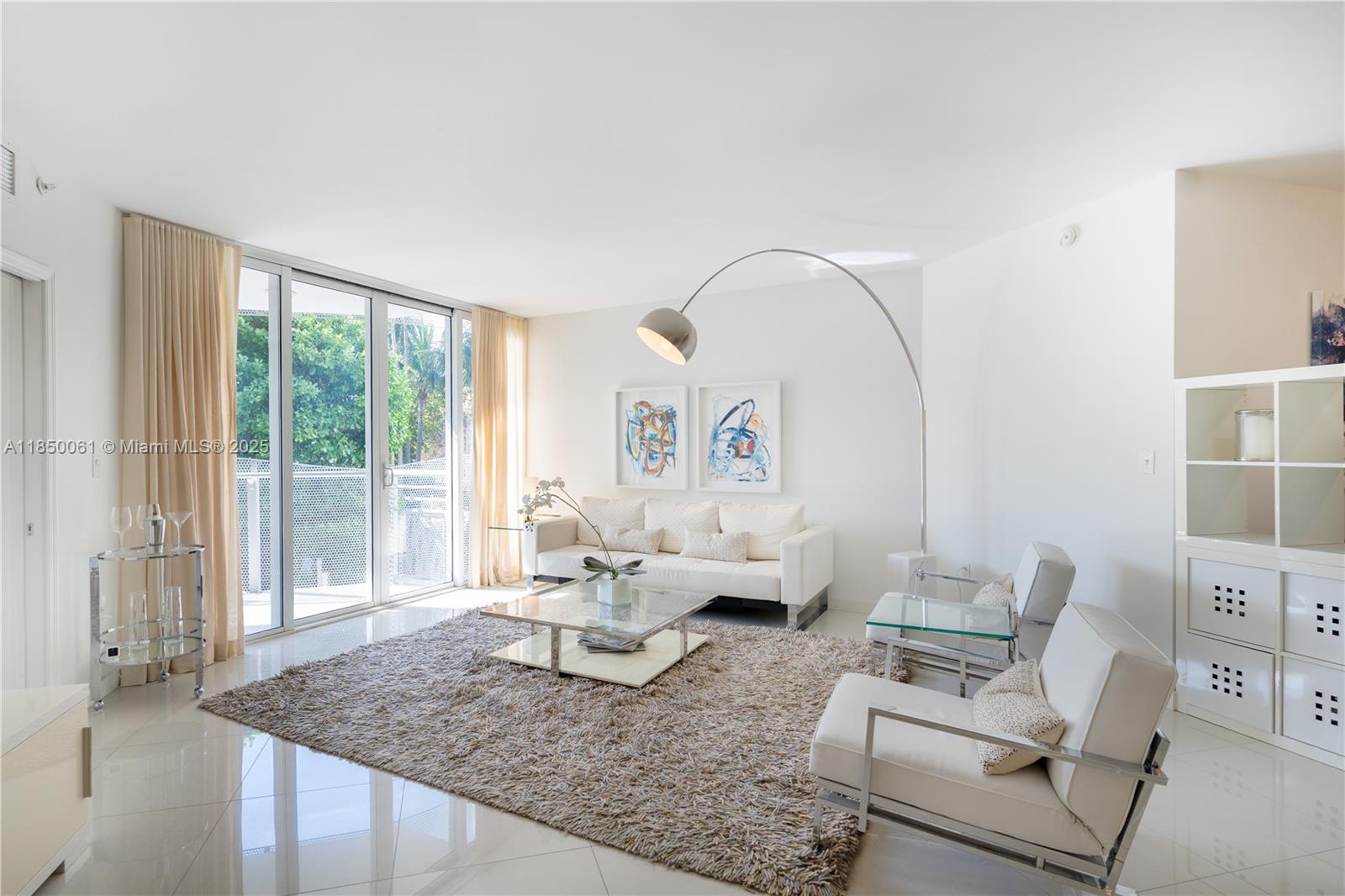 2155 Washington Ct #207, Miami Beach FL 33139