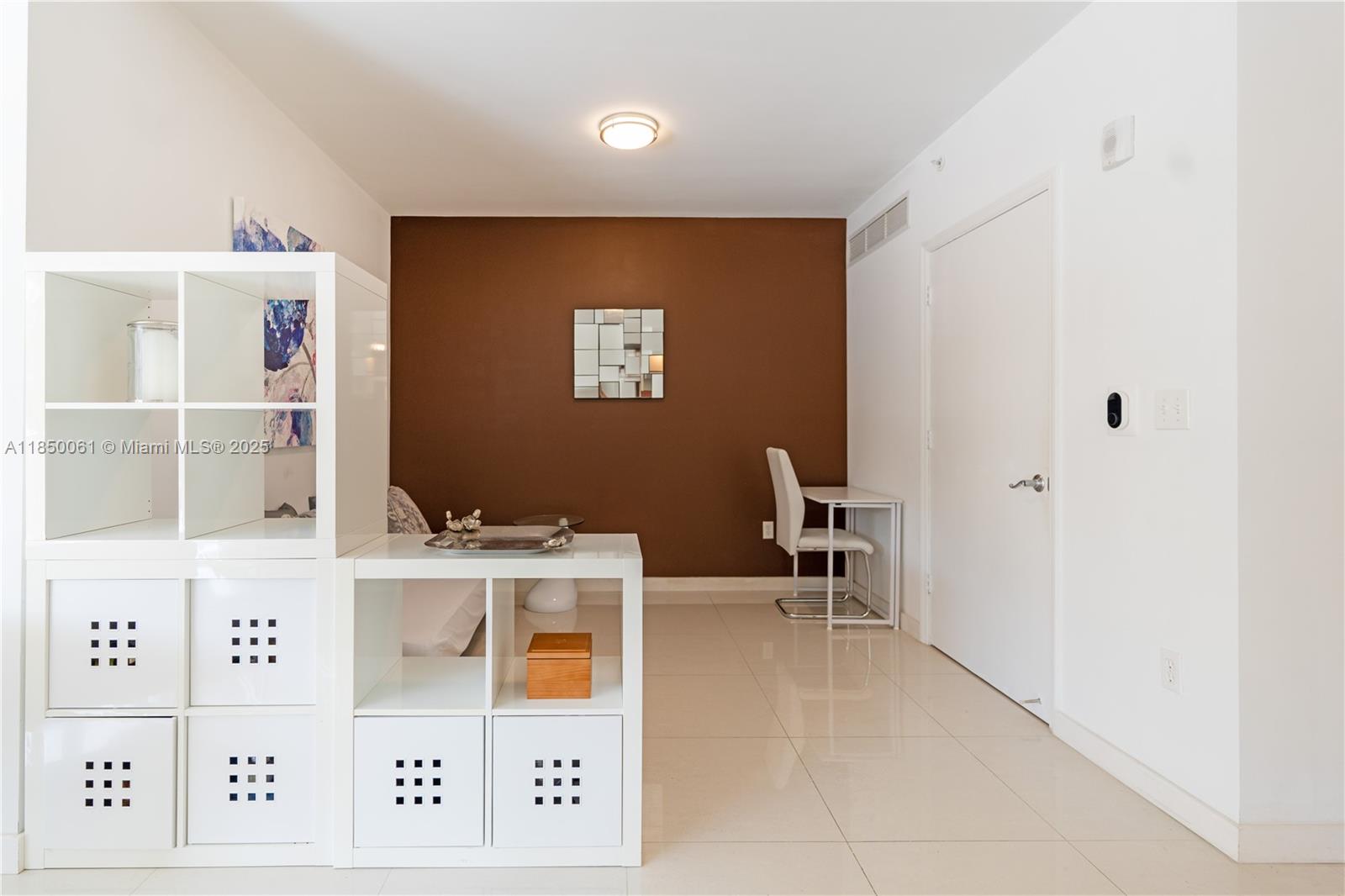 2155 Washington Ct #207, Miami Beach FL 33139