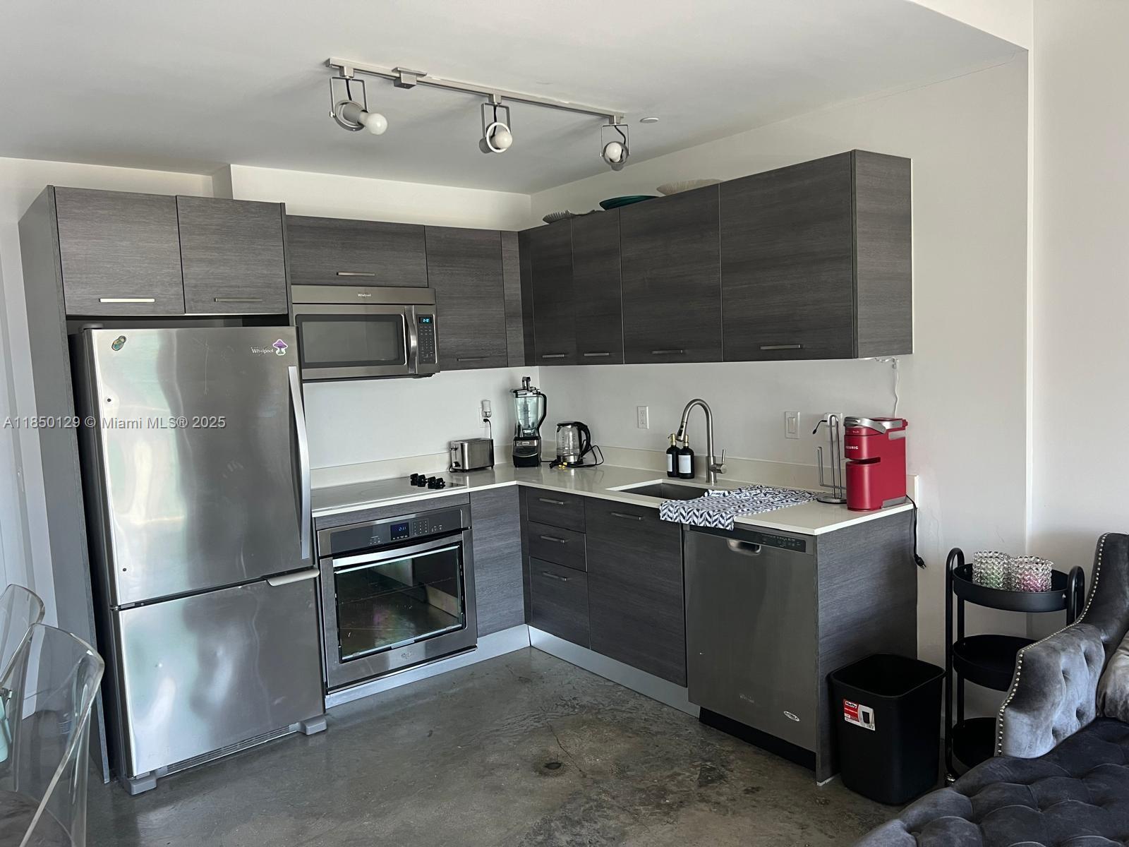 Property photo # 6