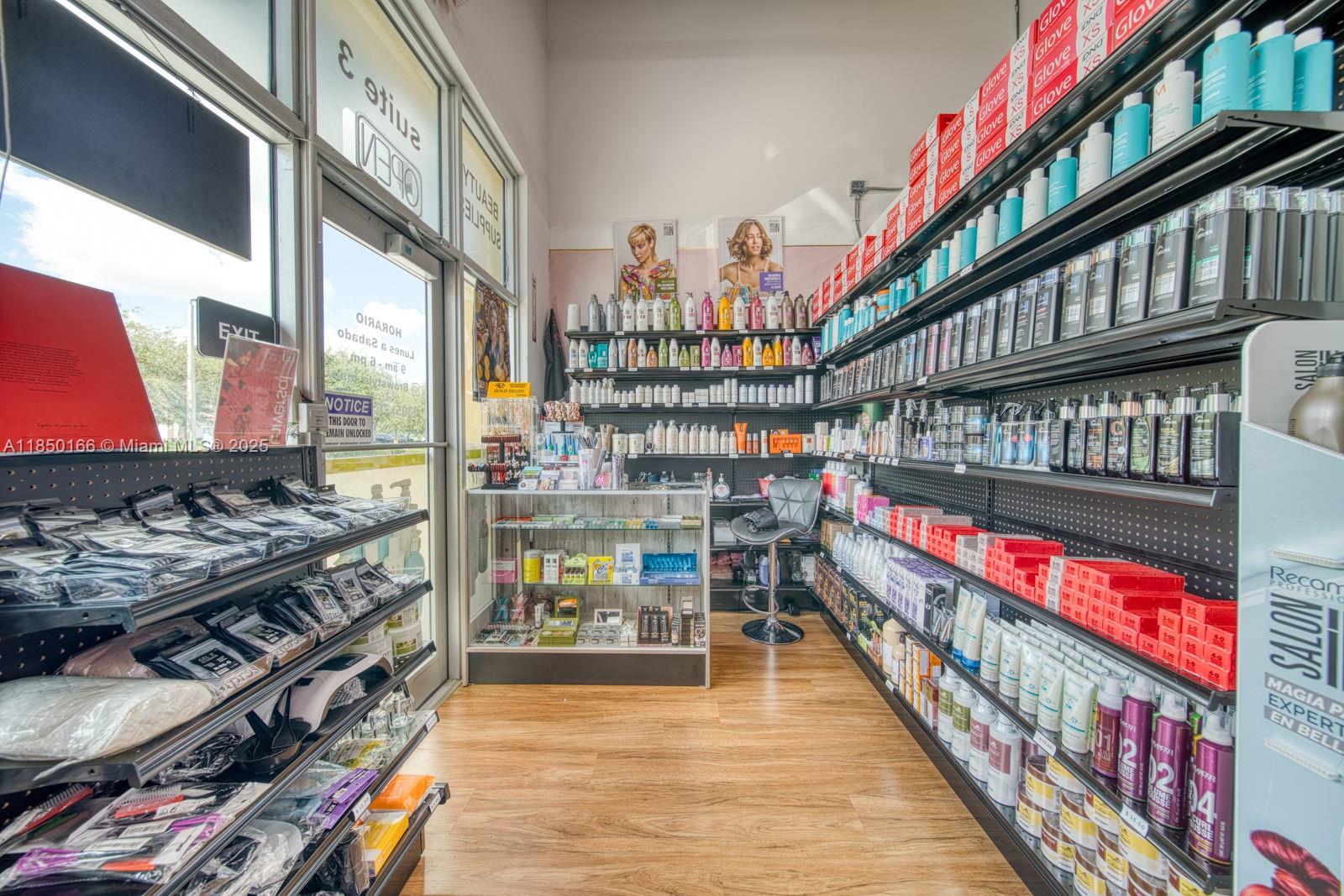 Full Service Salon Suite For Sale In Hialeah Gardens