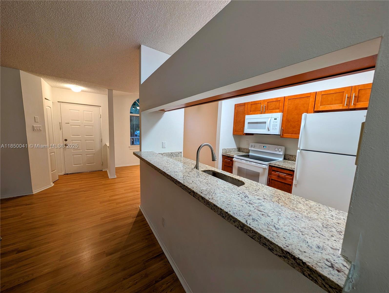 Property photo # 6