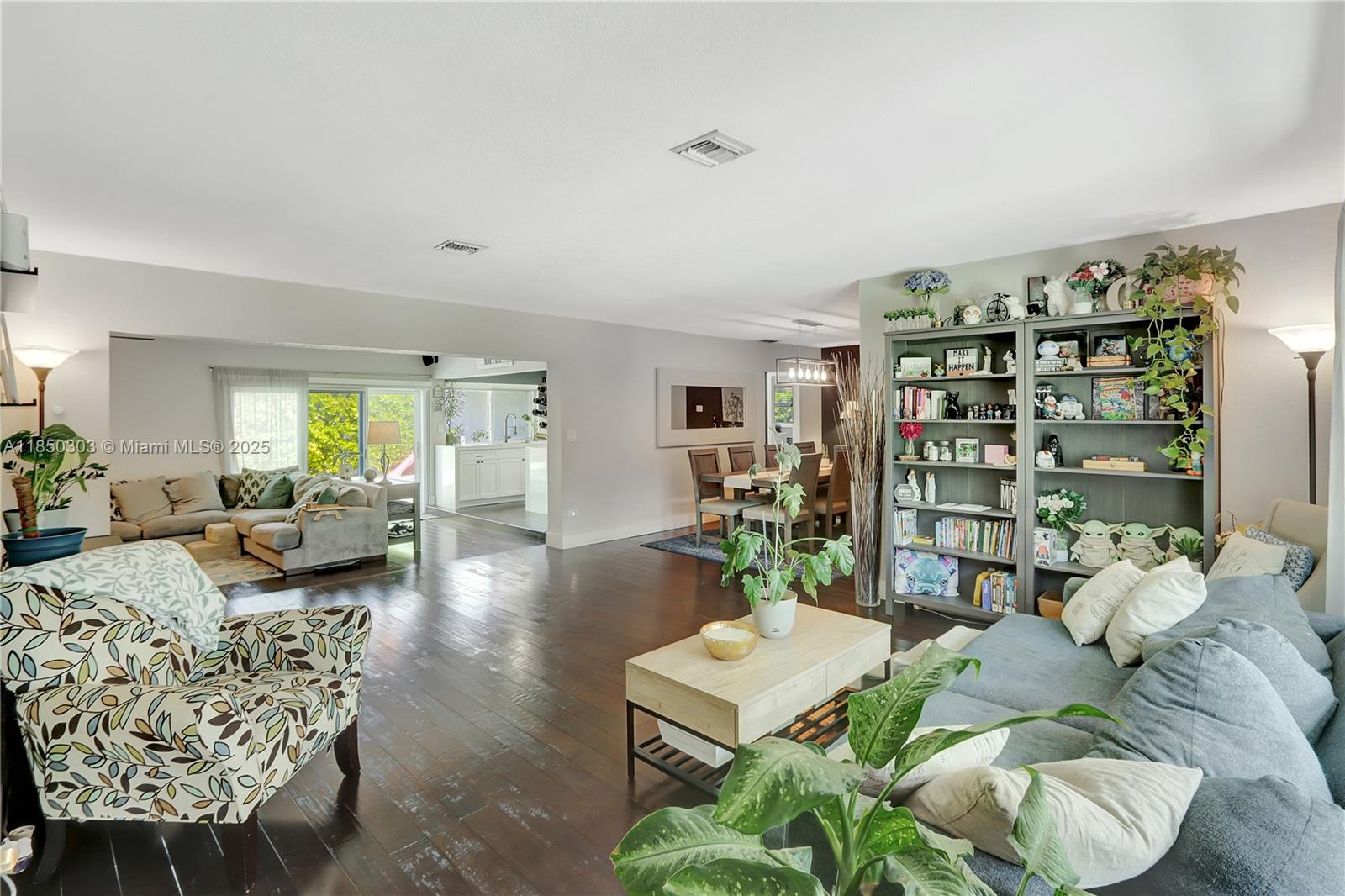 1824 SW 100th Ave