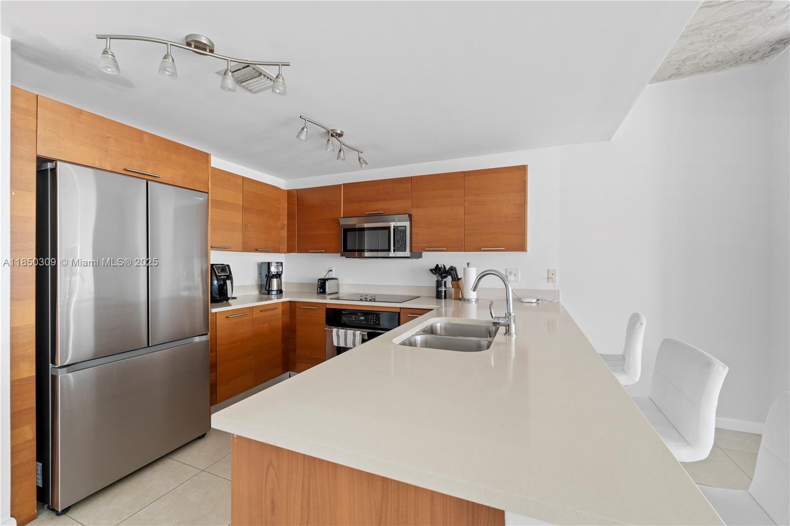 Property photo # 4