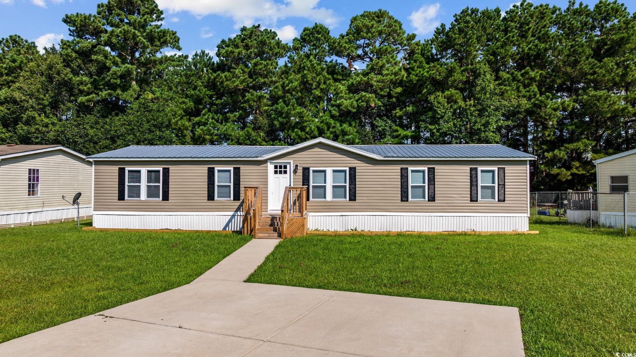 8186 Woodland Ave. Myrtle Beach, SC 29588