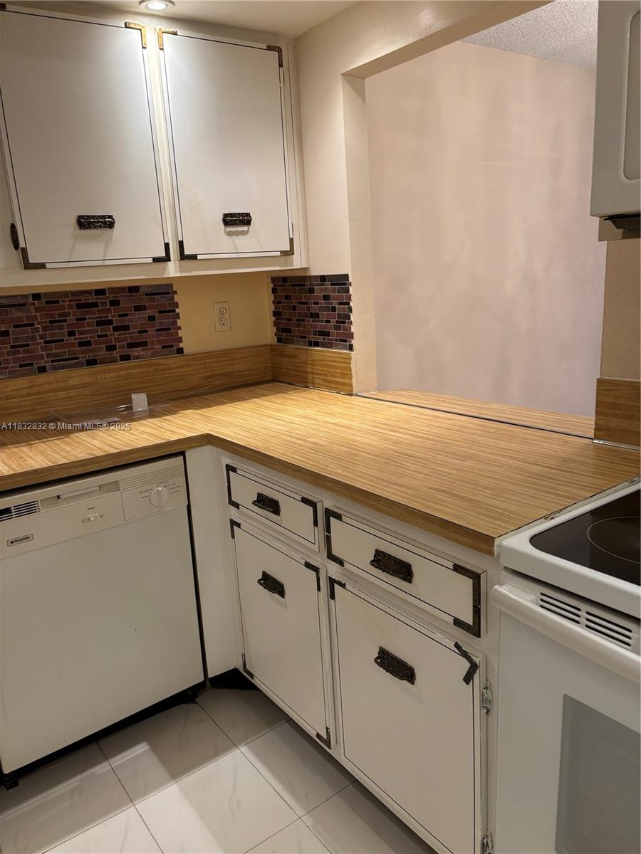 Property photo # 9
