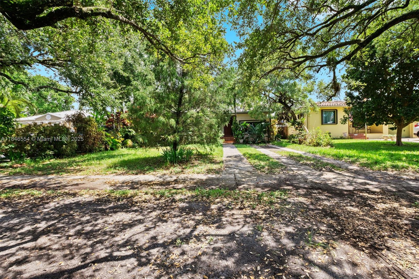 Country Club Ests Sec 3