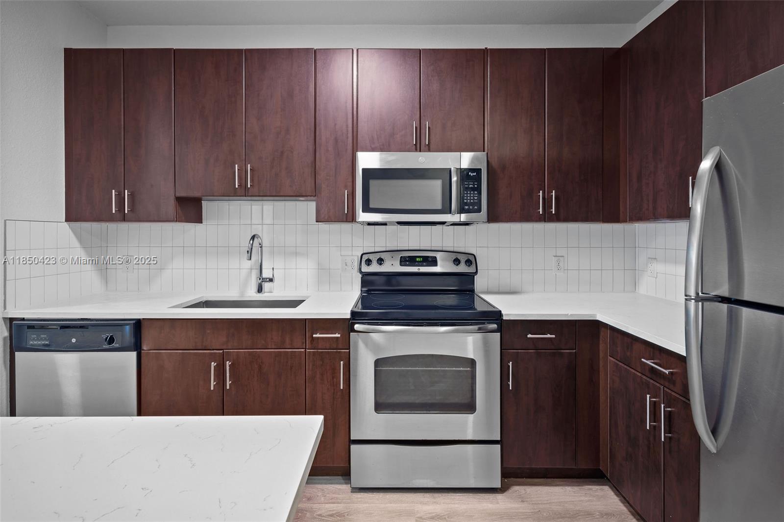 Property photo # 4