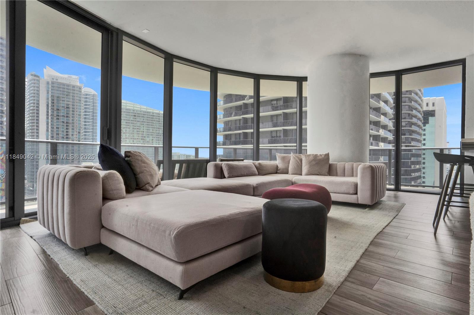 801 S Miami Ave #1801, Miami FL 33130