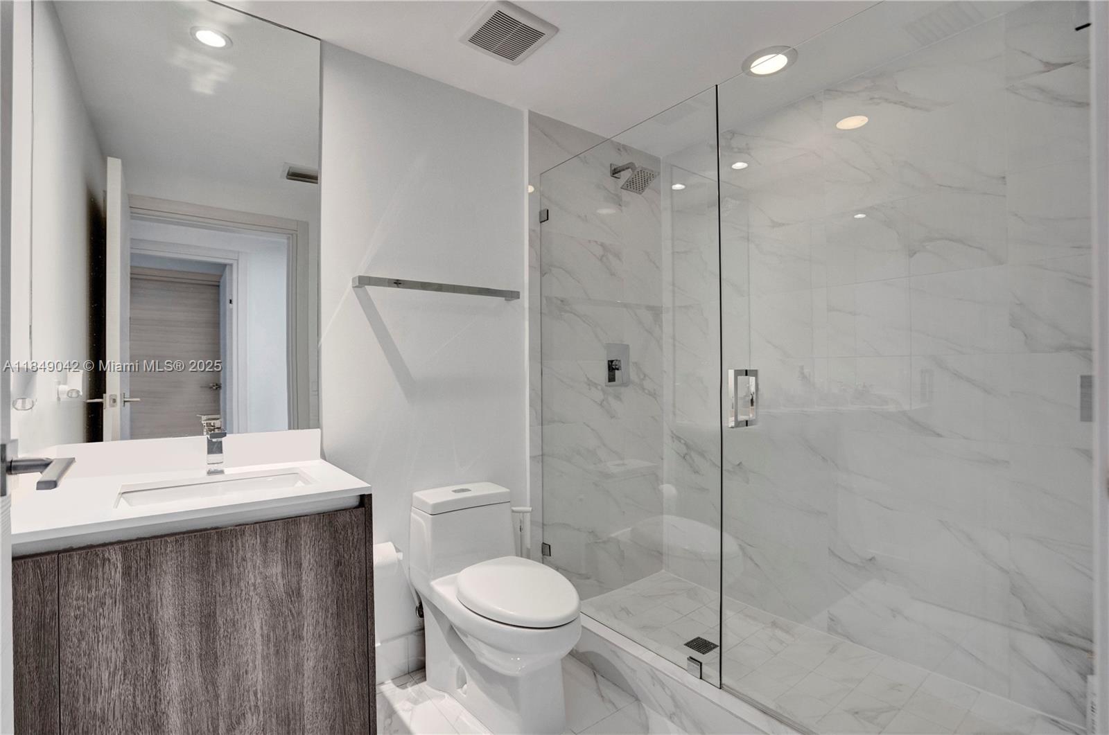801 S Miami Ave #1801, Miami FL 33130