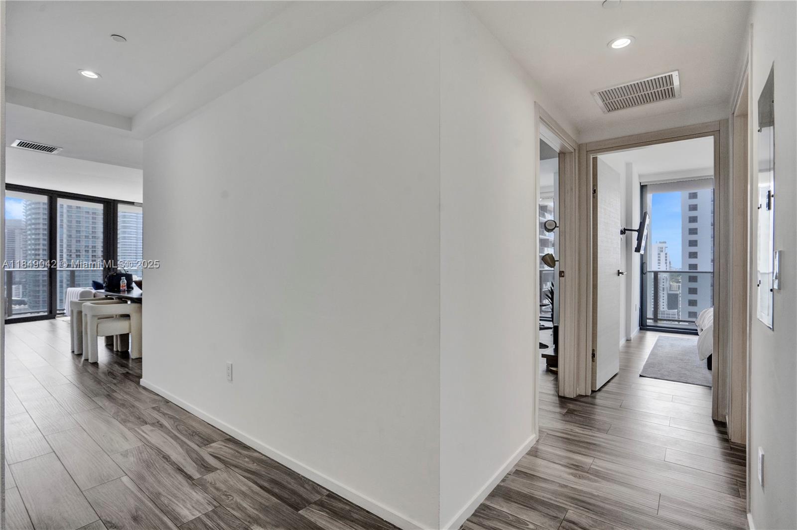 801 S Miami Ave #1801, Miami FL 33130
