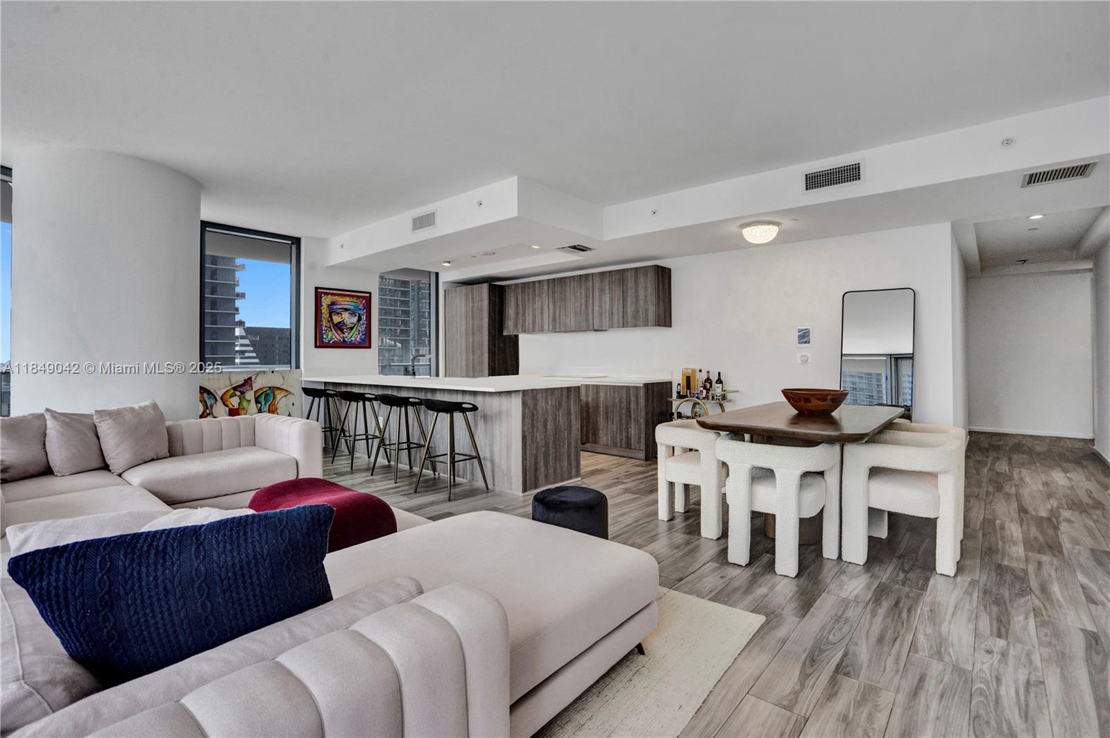 801 S Miami Ave #1801, Miami FL 33130