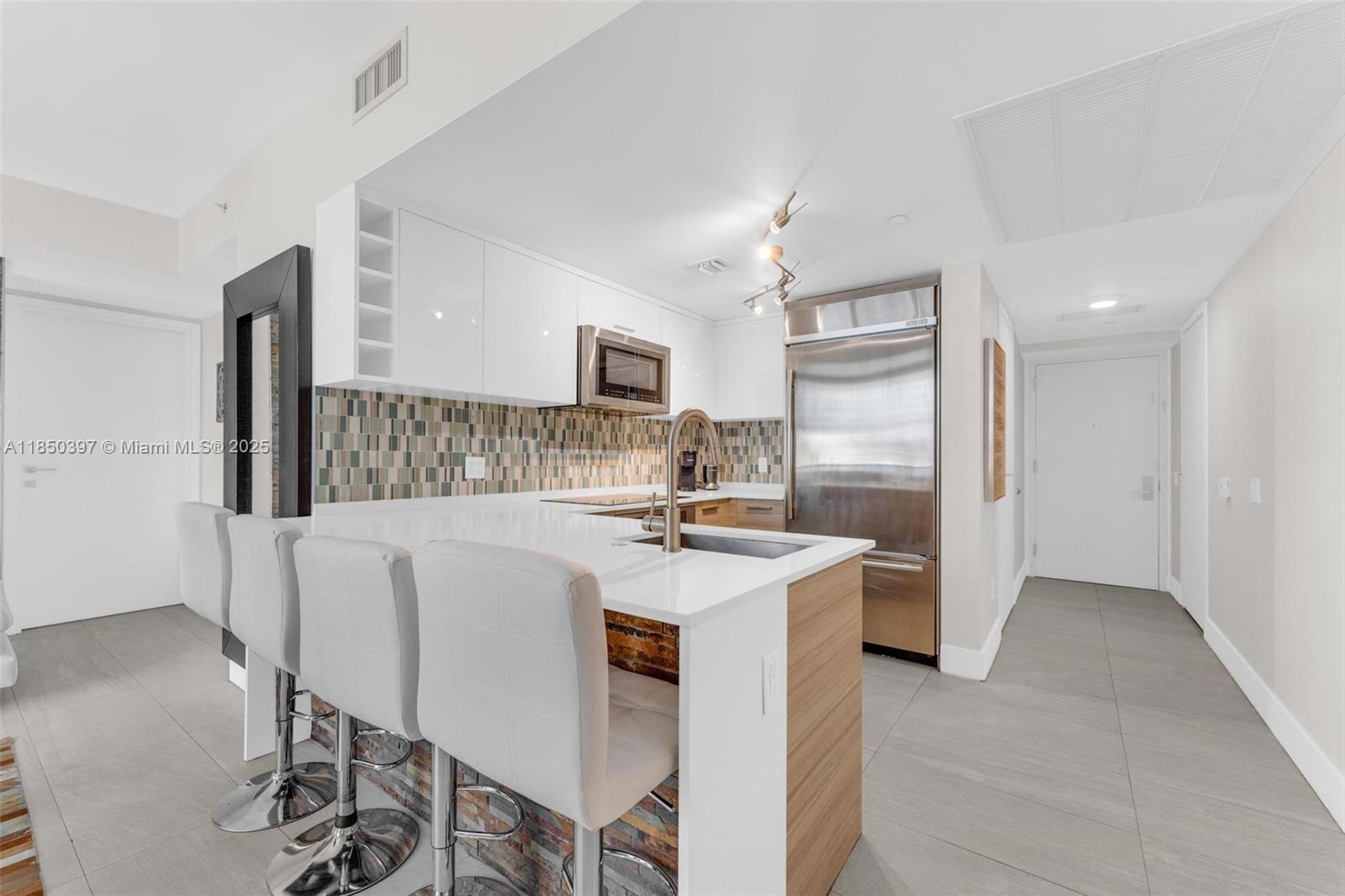 Property photo # 6