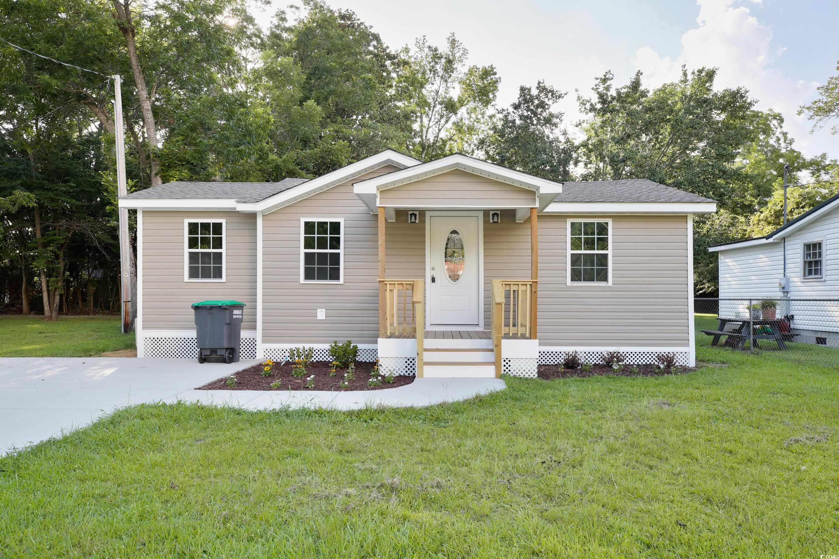 5001 Lewis St. Loris, SC 29569