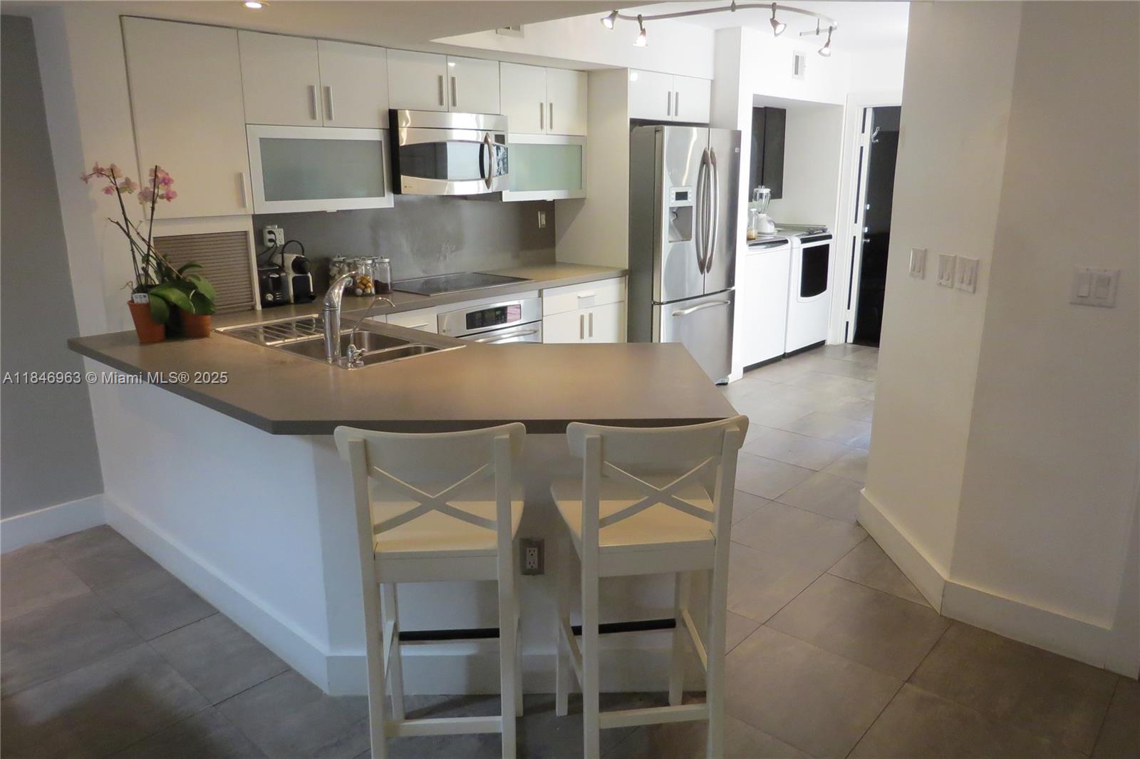 Property photo # 3