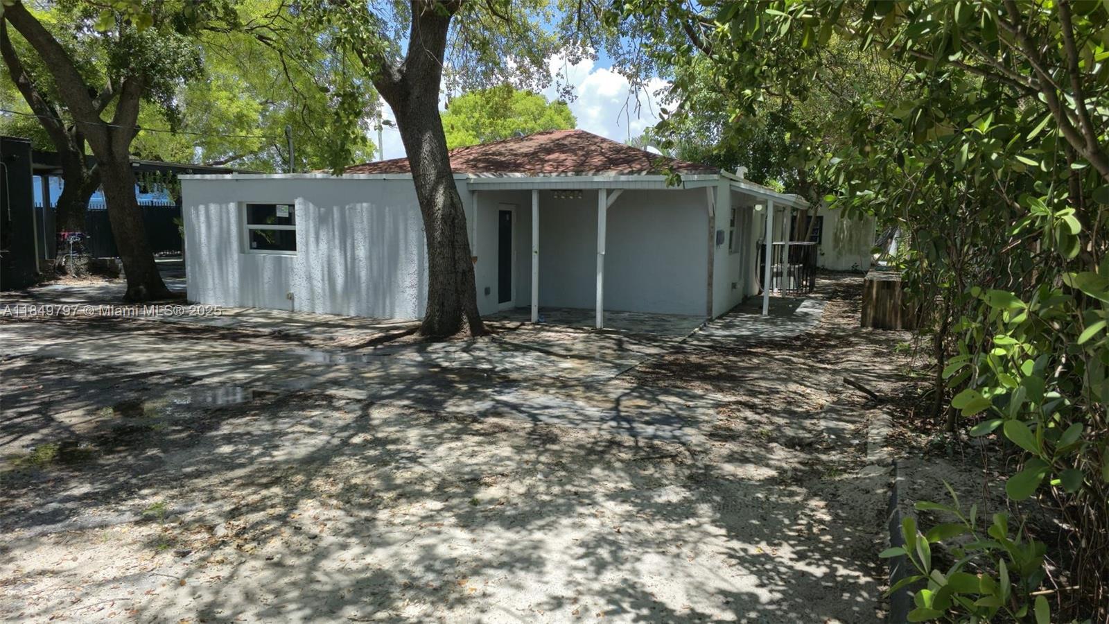 Property photo # 0
