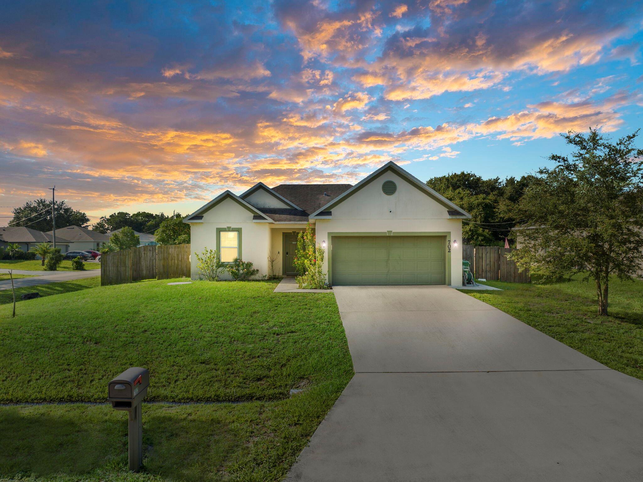 Homes for sale in Port St. Lucie, FL | 702 Sw Andrew Road, Port St. Lucie, FL 34983 | MLS# R11111968