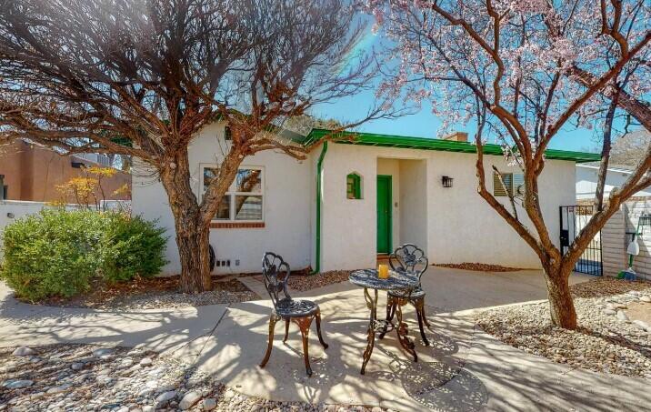 1604 SAN PATRICIO Avenue SW 