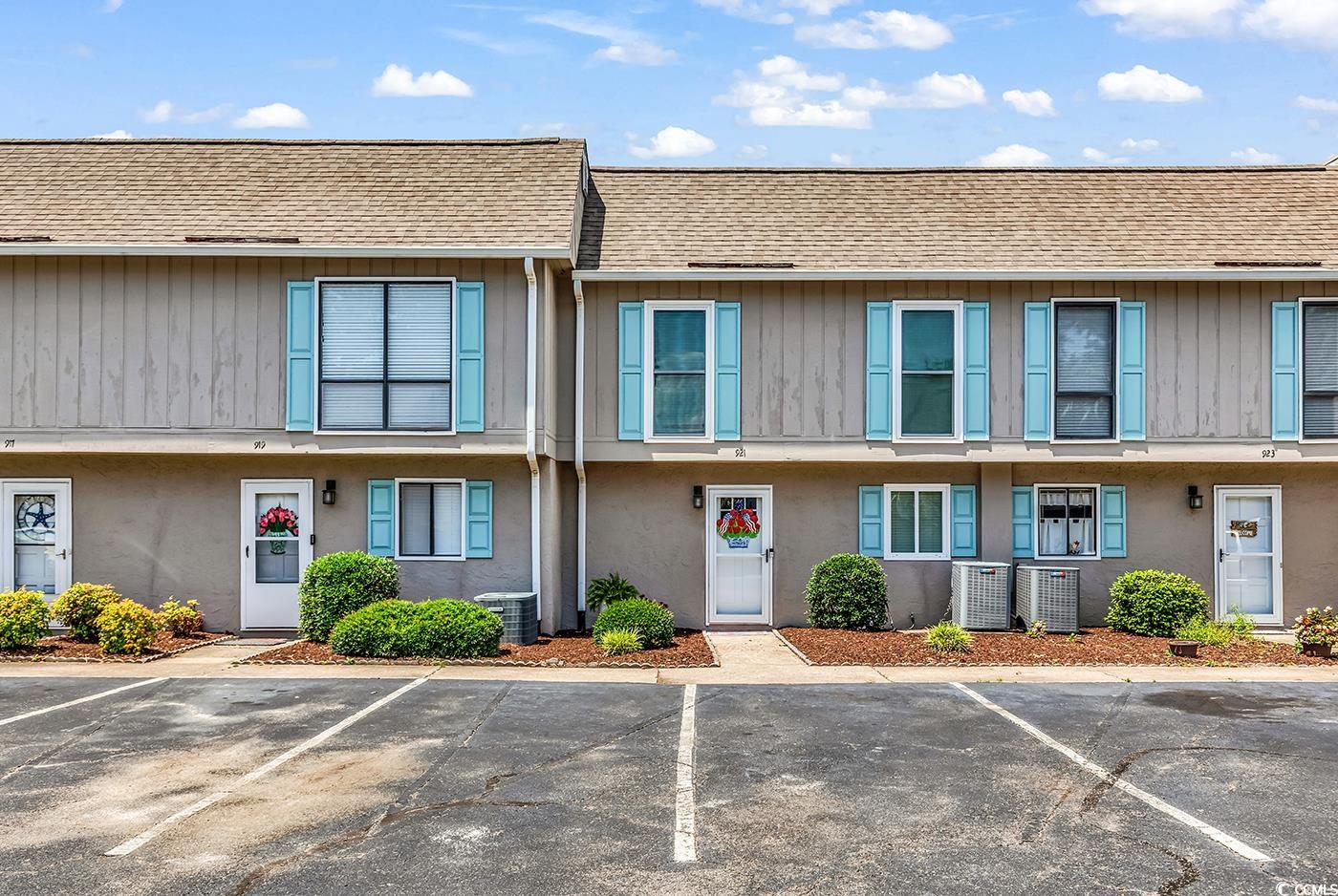 921 Villa Dr. North Myrtle Beach, SC 29582