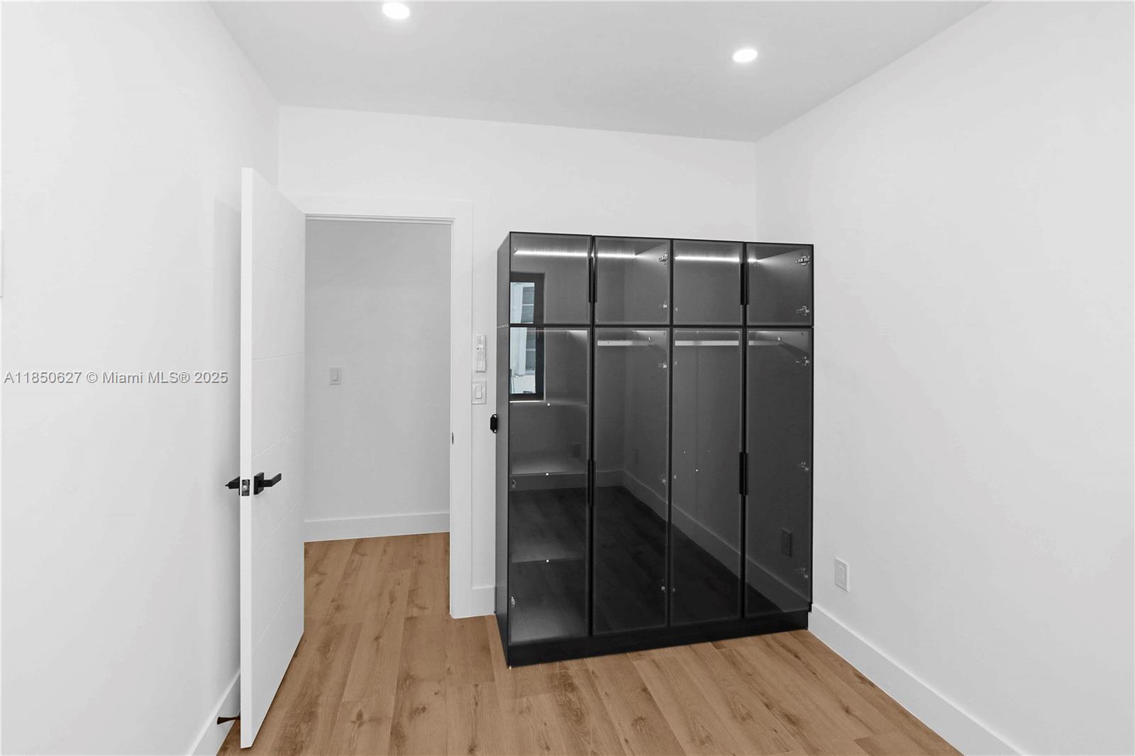 Property photo # 2