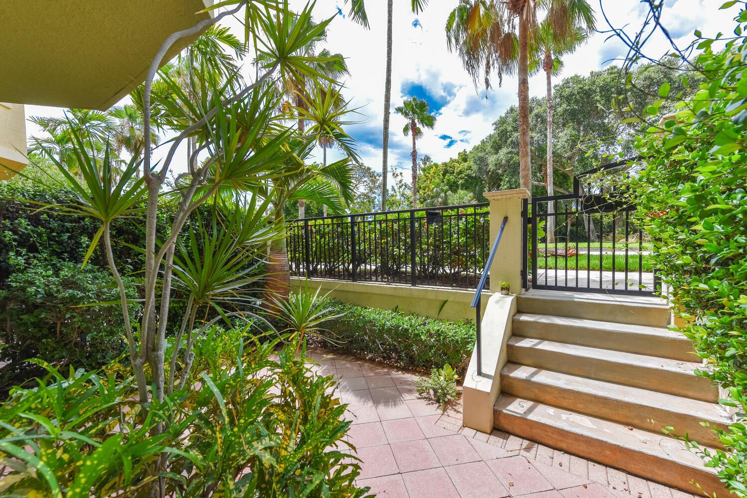 Image to showcase the property located at 2570 Gardens Parkway