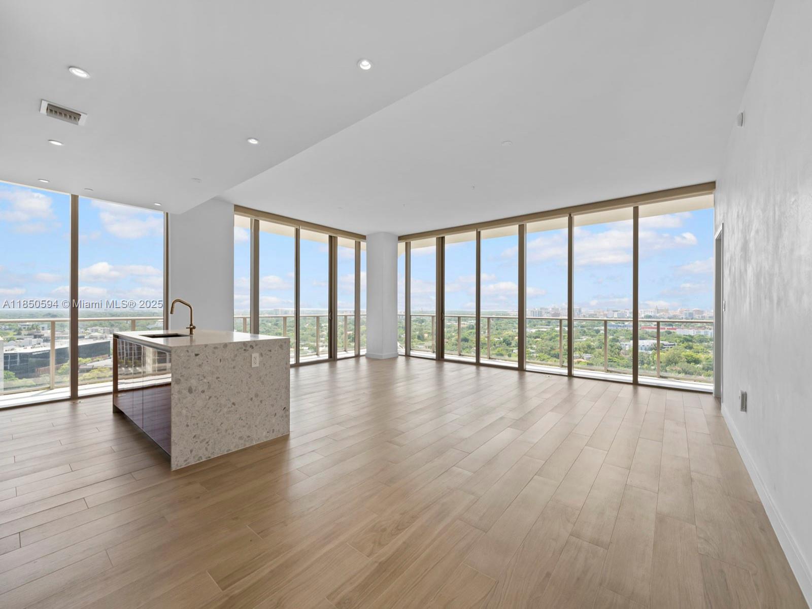 2678 Tigertail Ave #1601, Miami FL 33133